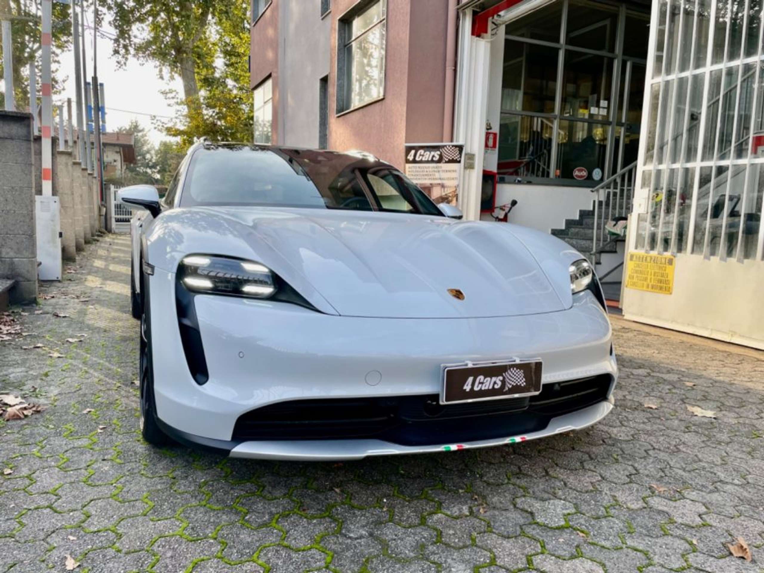 Porsche - Taycan