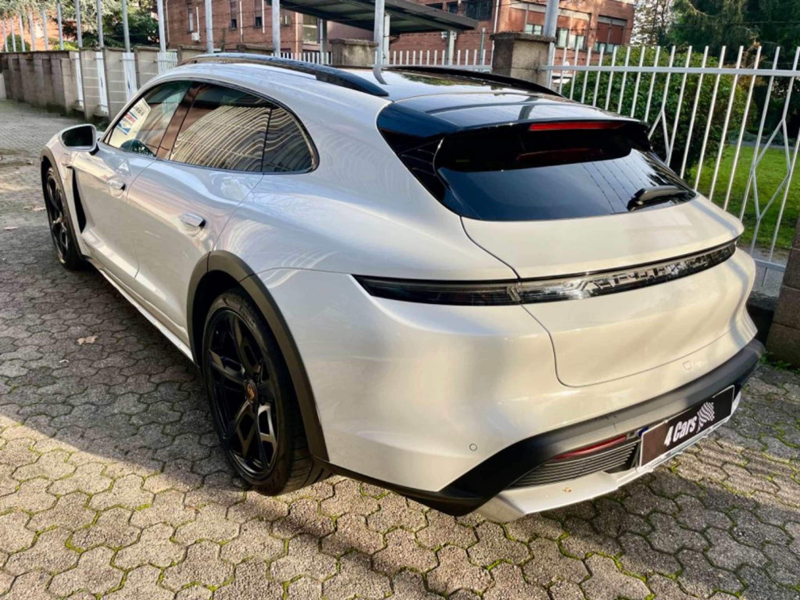 Porsche - Taycan