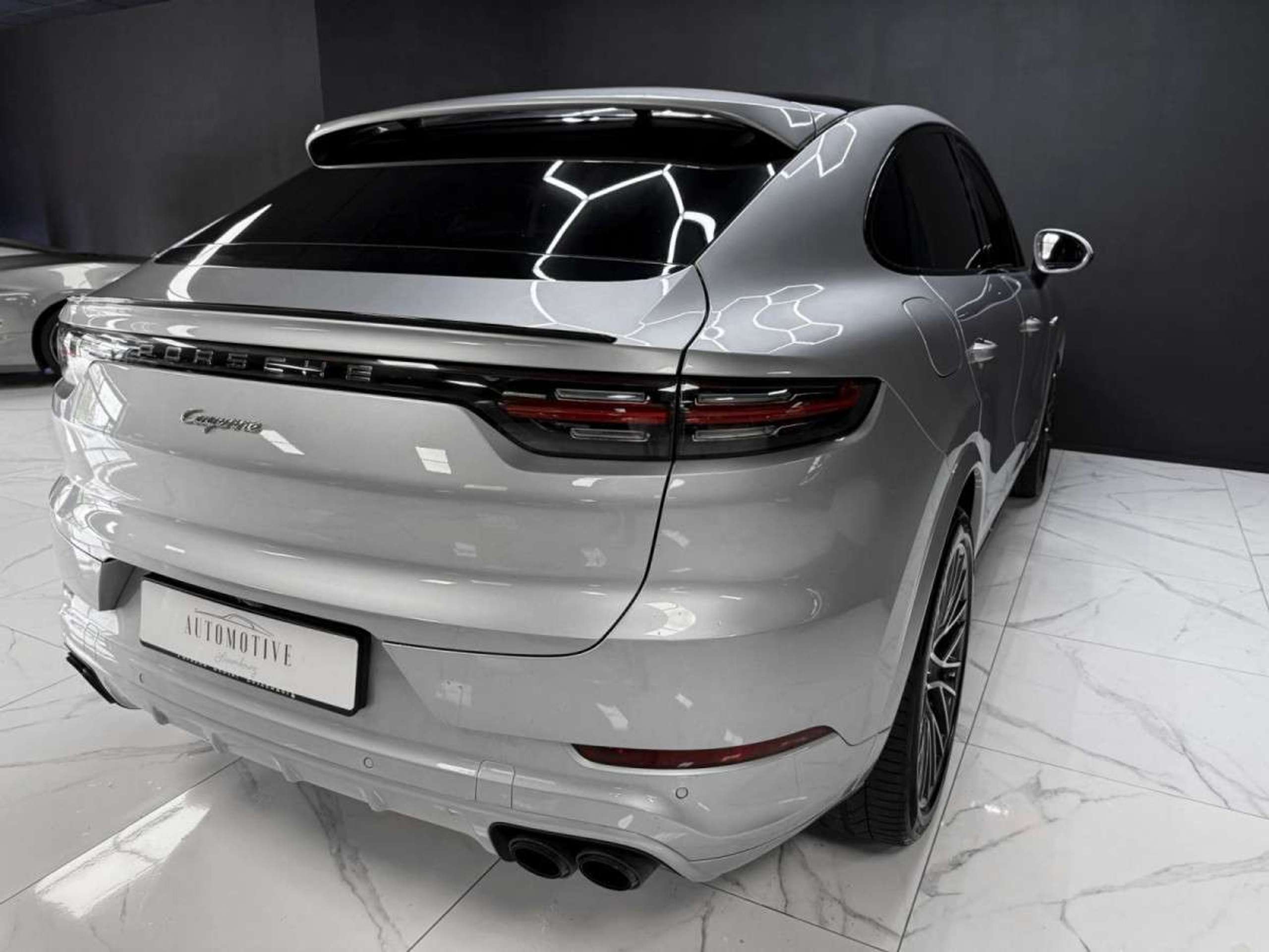 Porsche - Cayenne