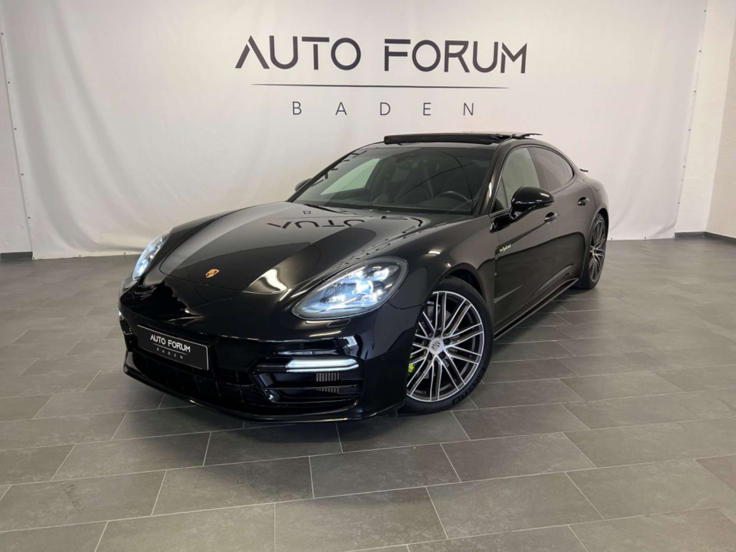 Porsche - Panamera