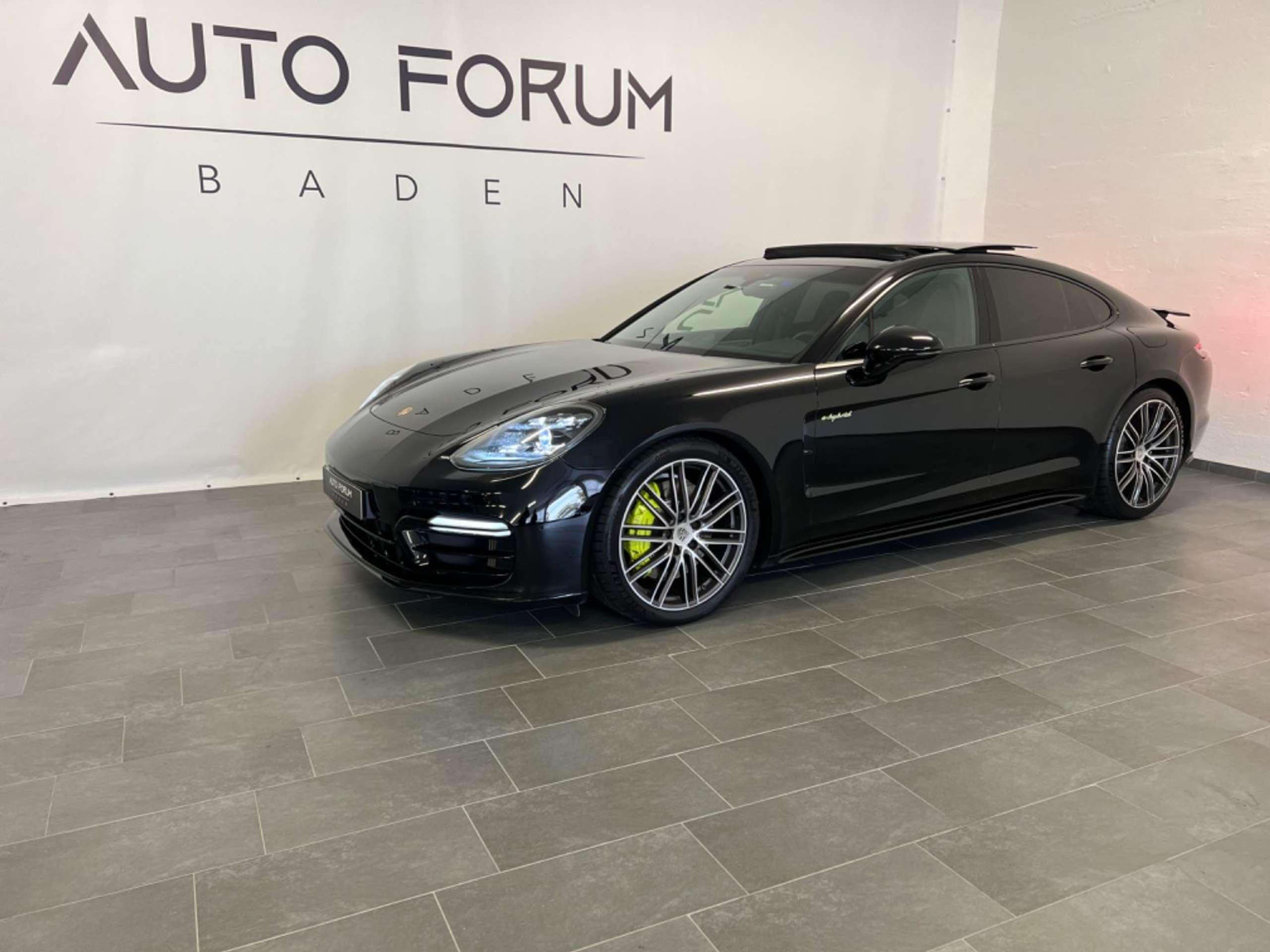 Porsche - Panamera