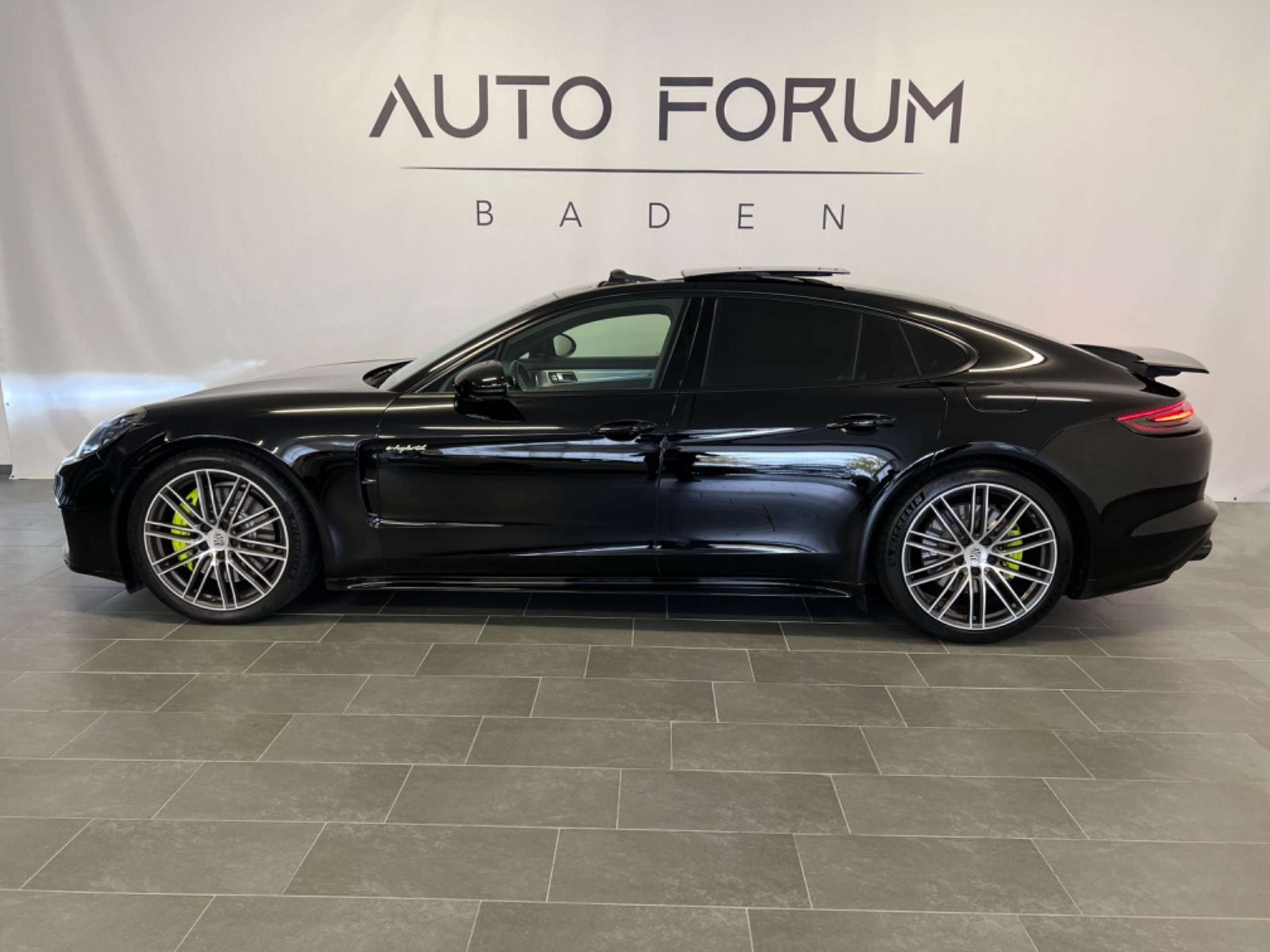 Porsche - Panamera