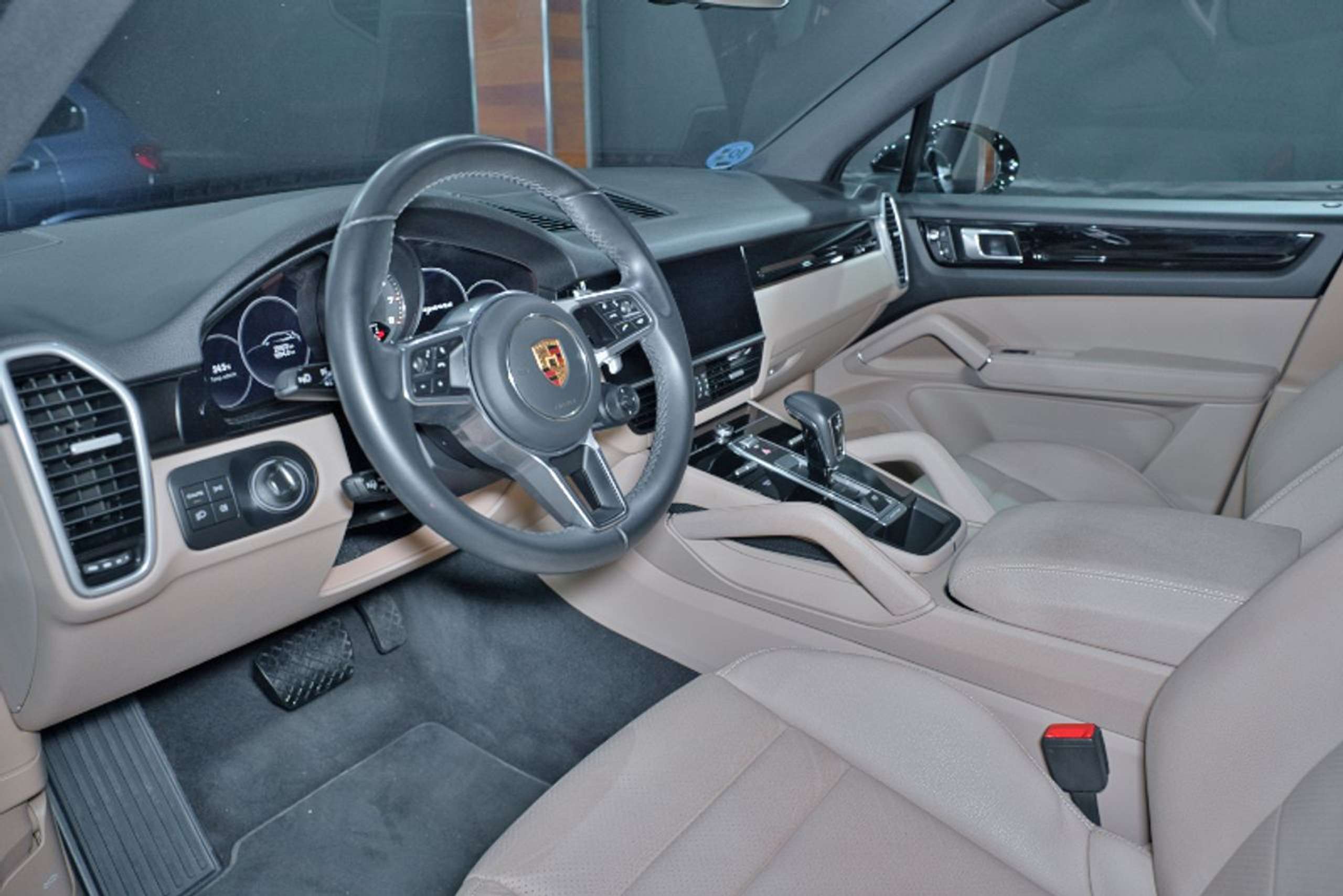 Porsche - Cayenne