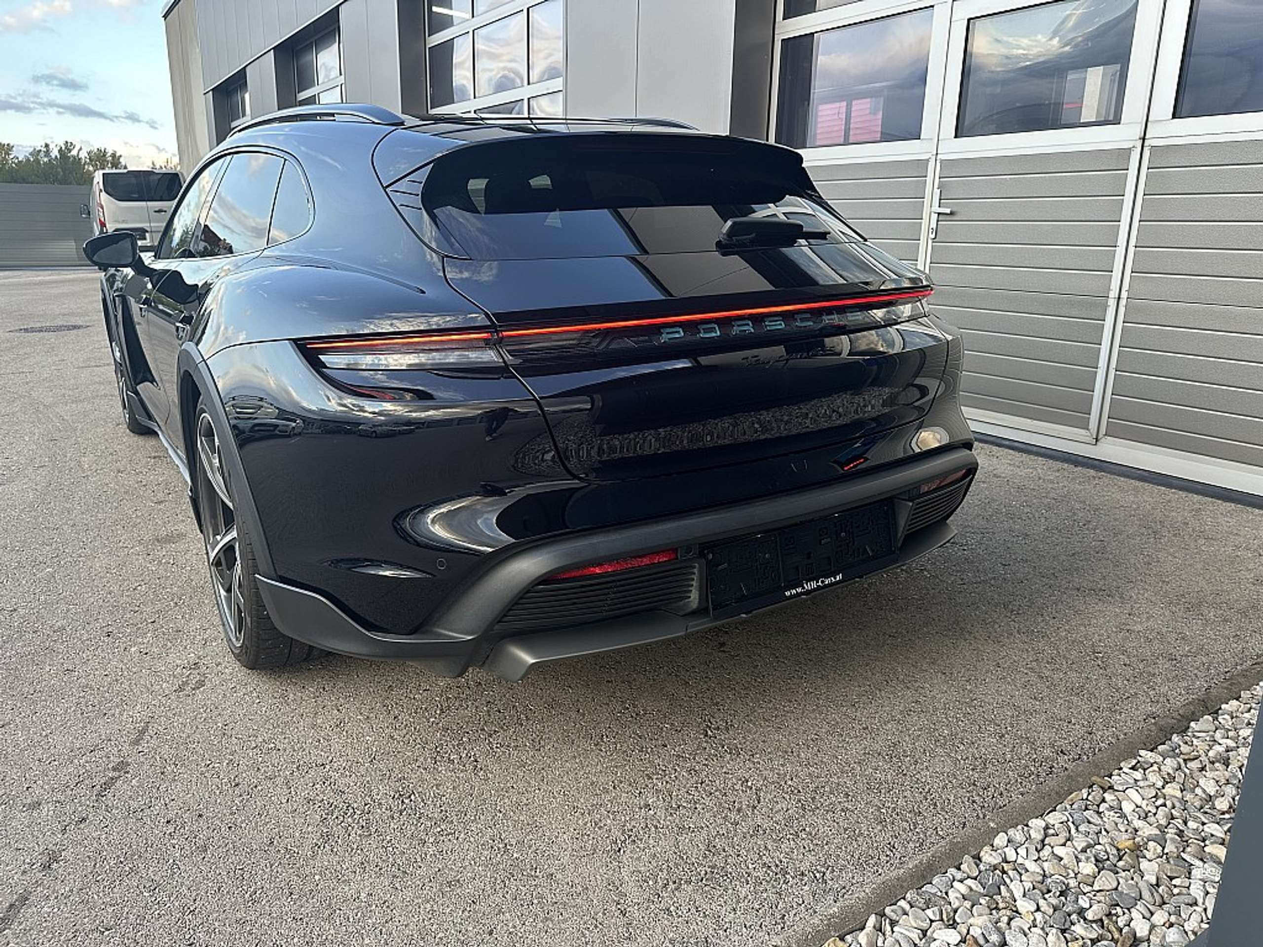 Porsche - Taycan