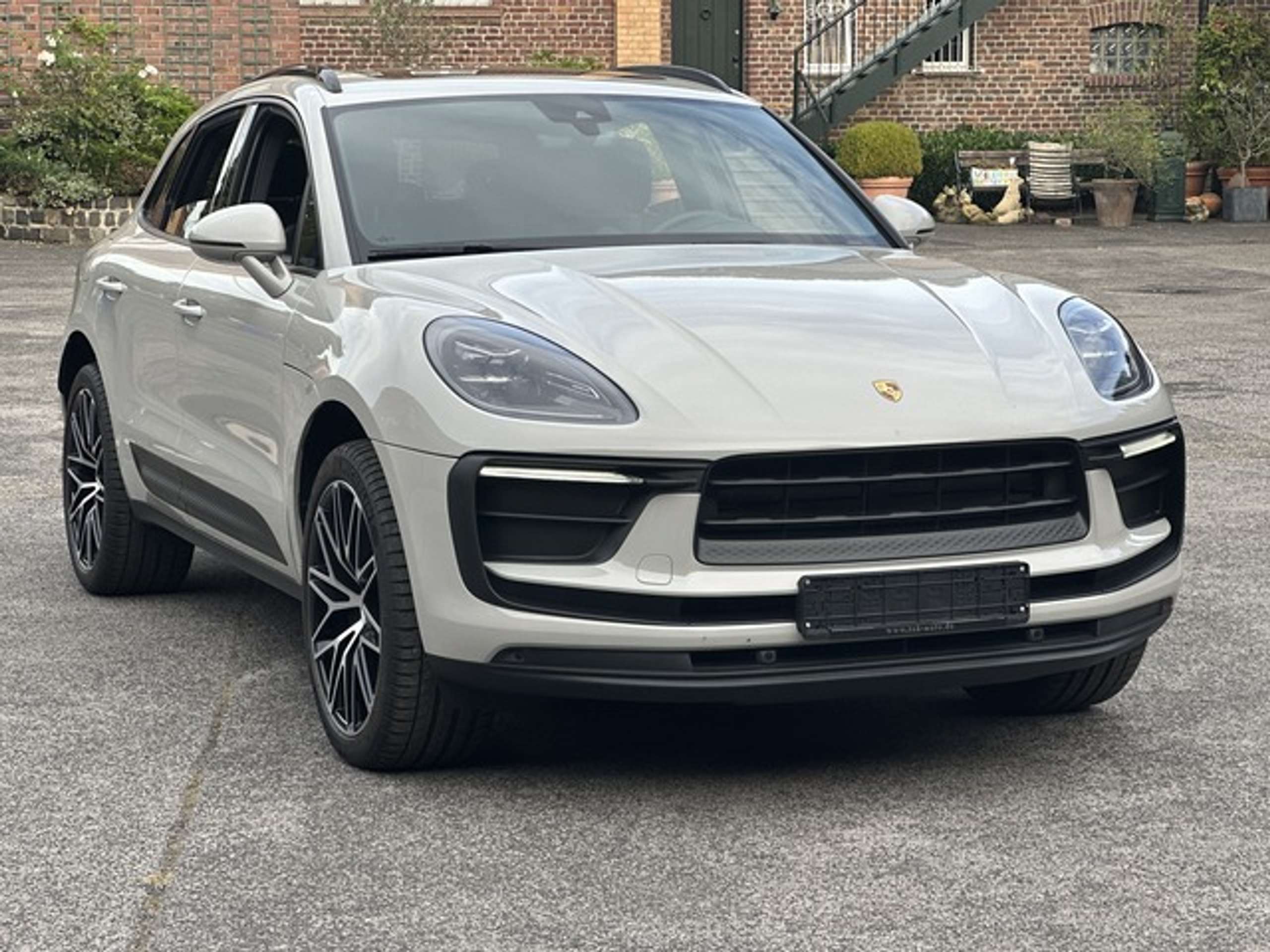 Porsche - Macan