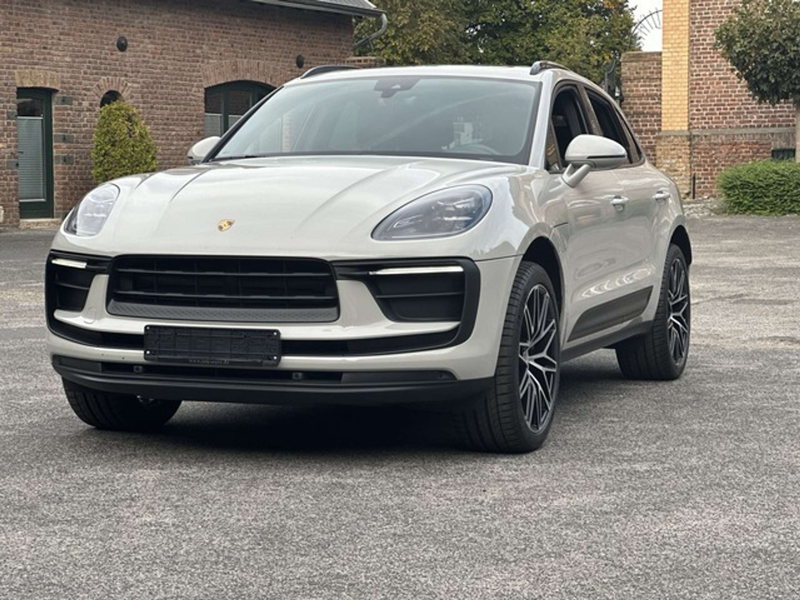 Porsche - Macan