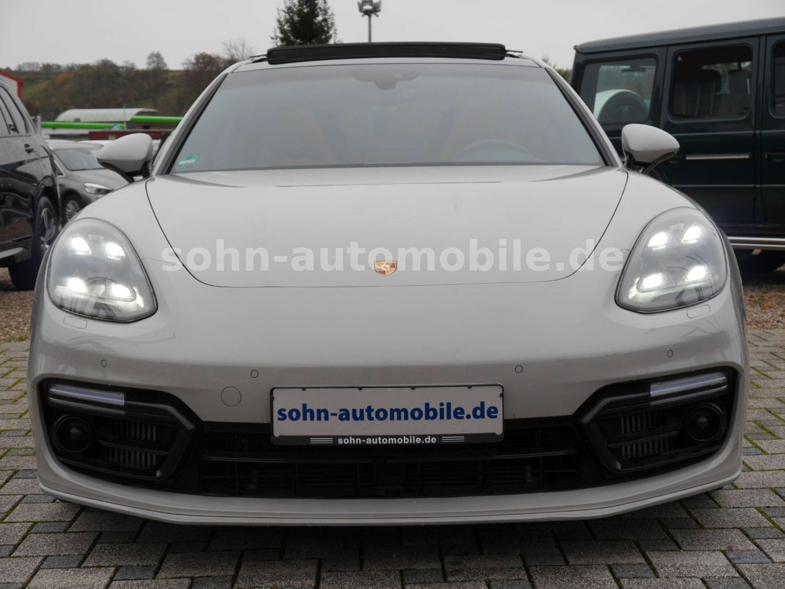 Porsche - Panamera