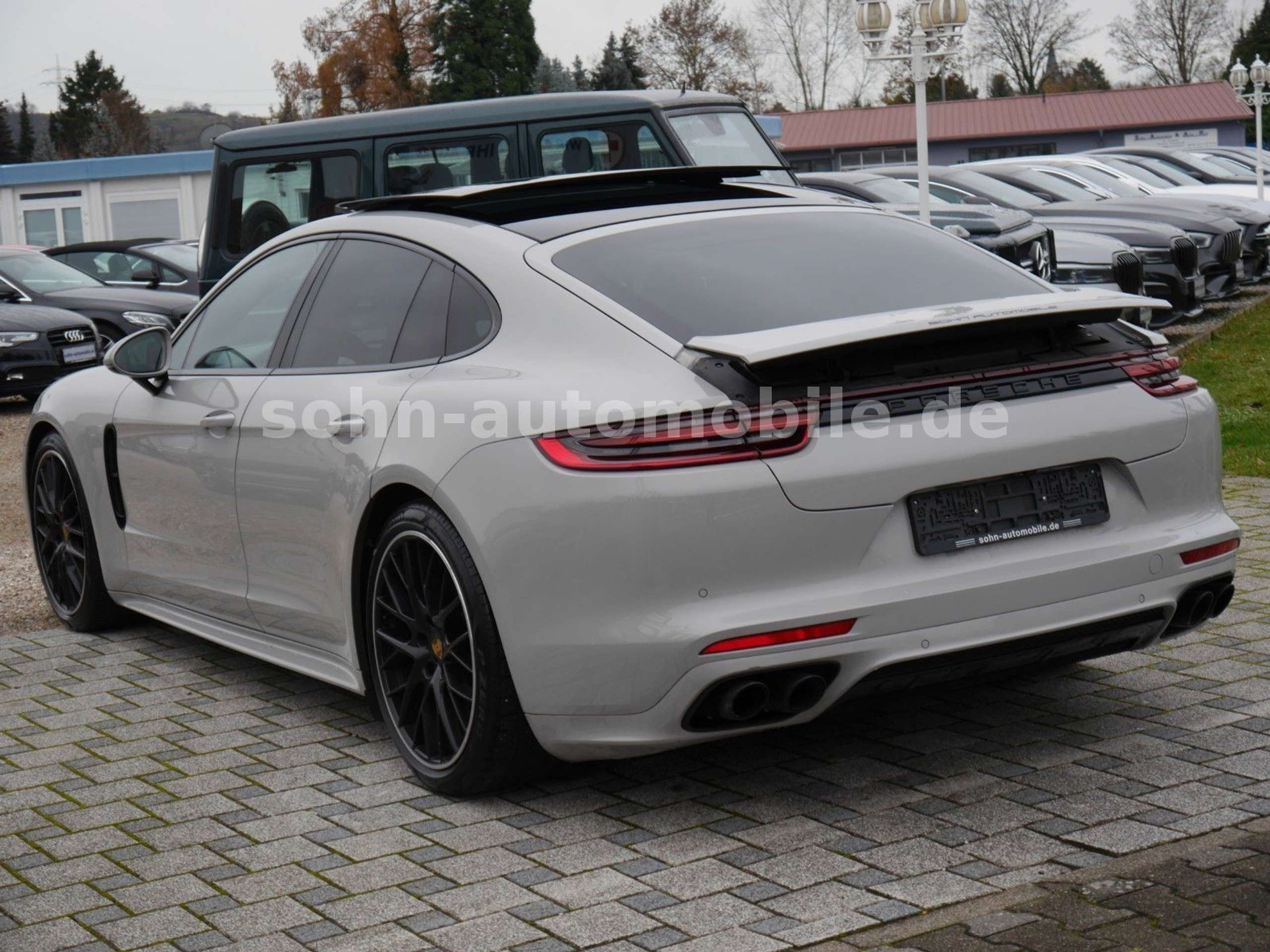 Porsche - Panamera