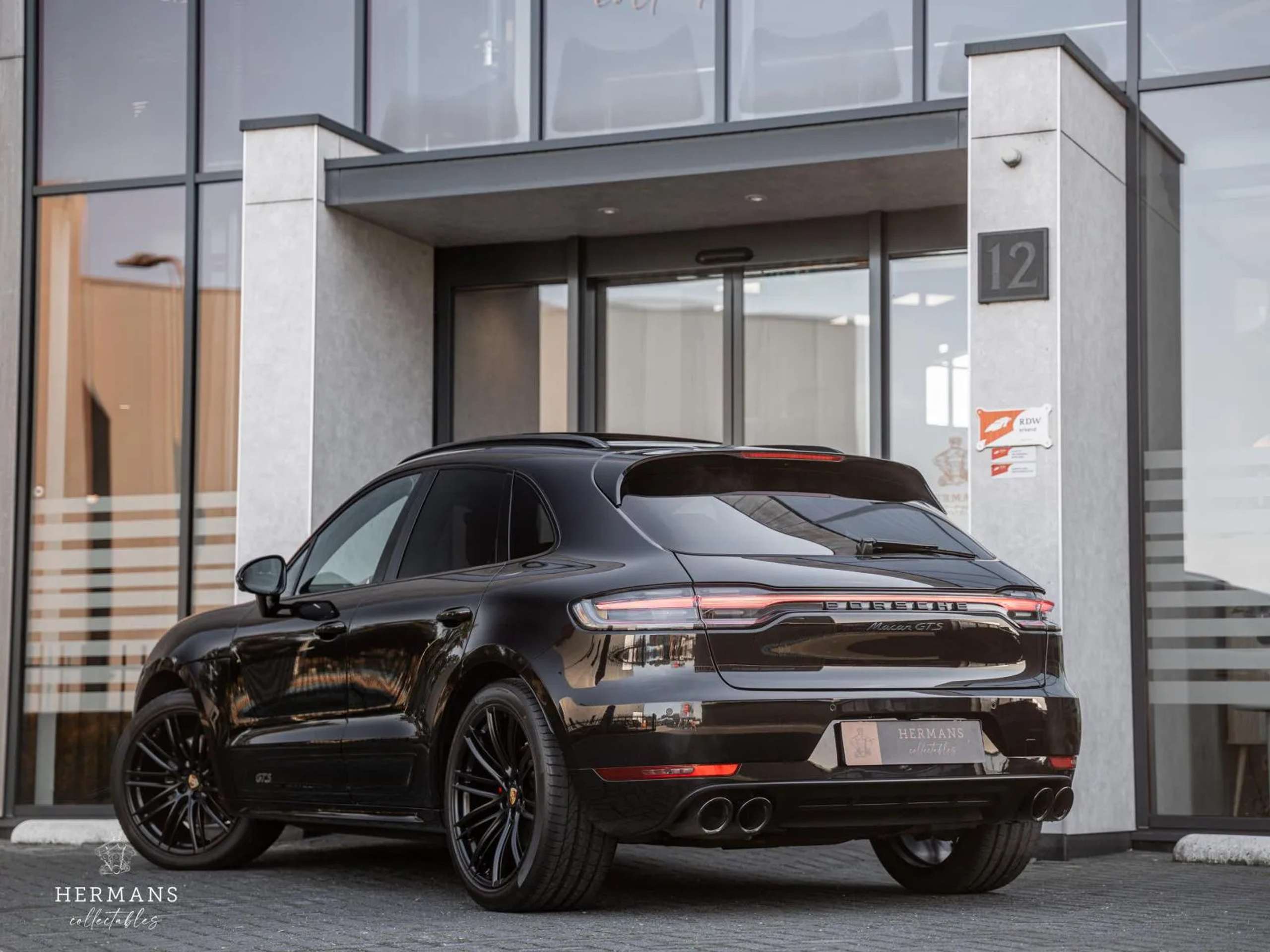 Porsche - Macan