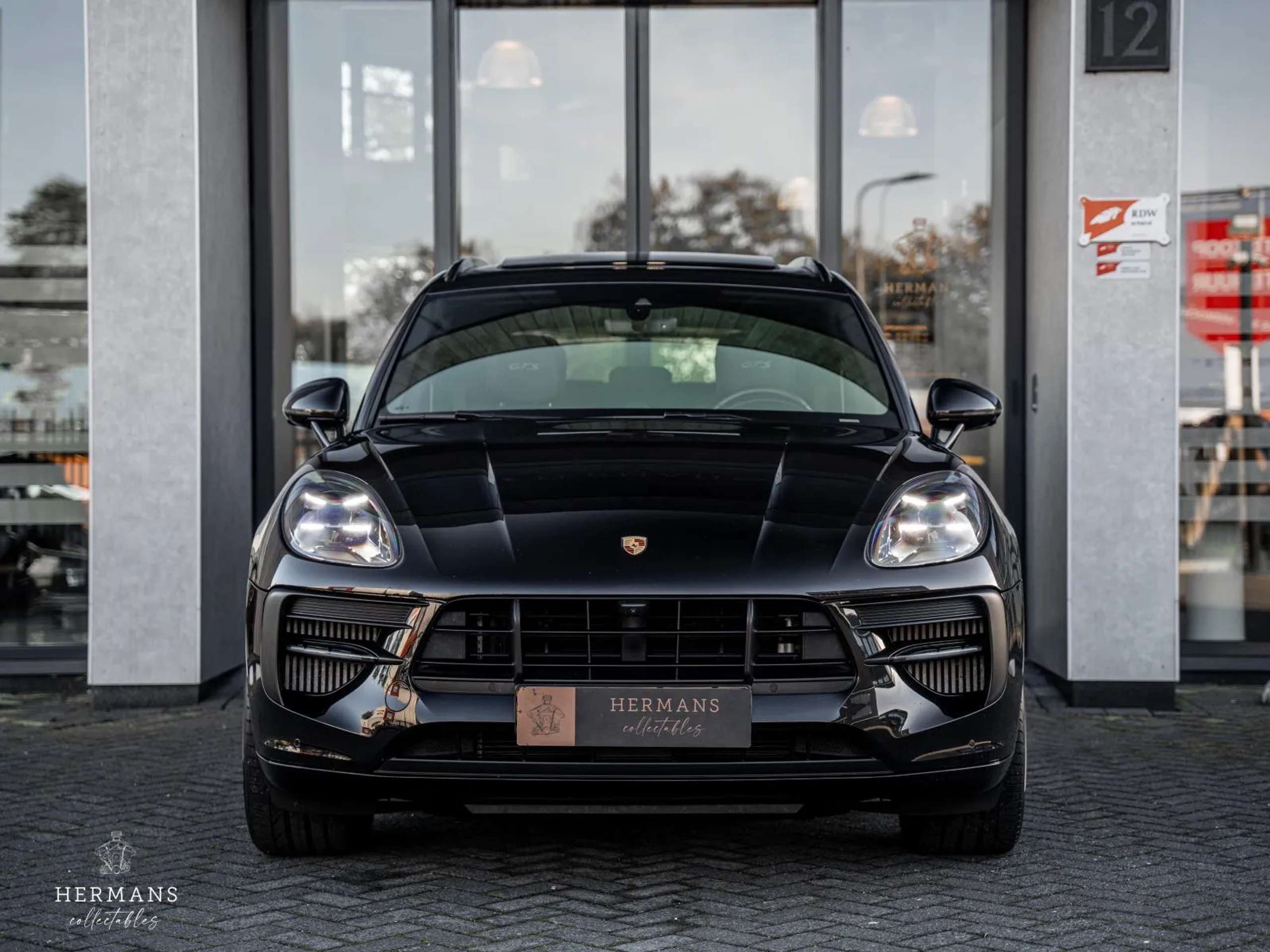 Porsche - Macan