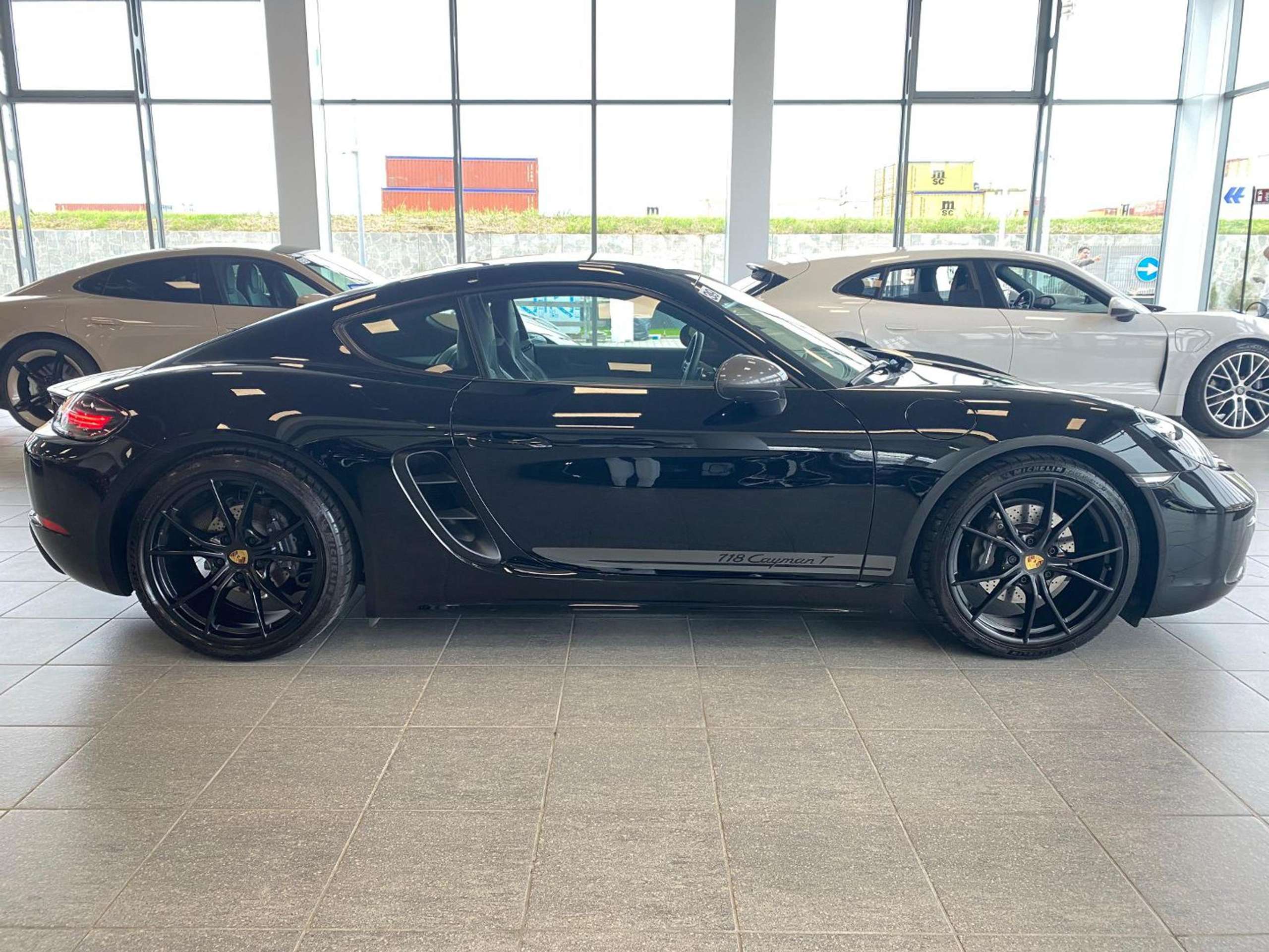 Porsche - Cayman