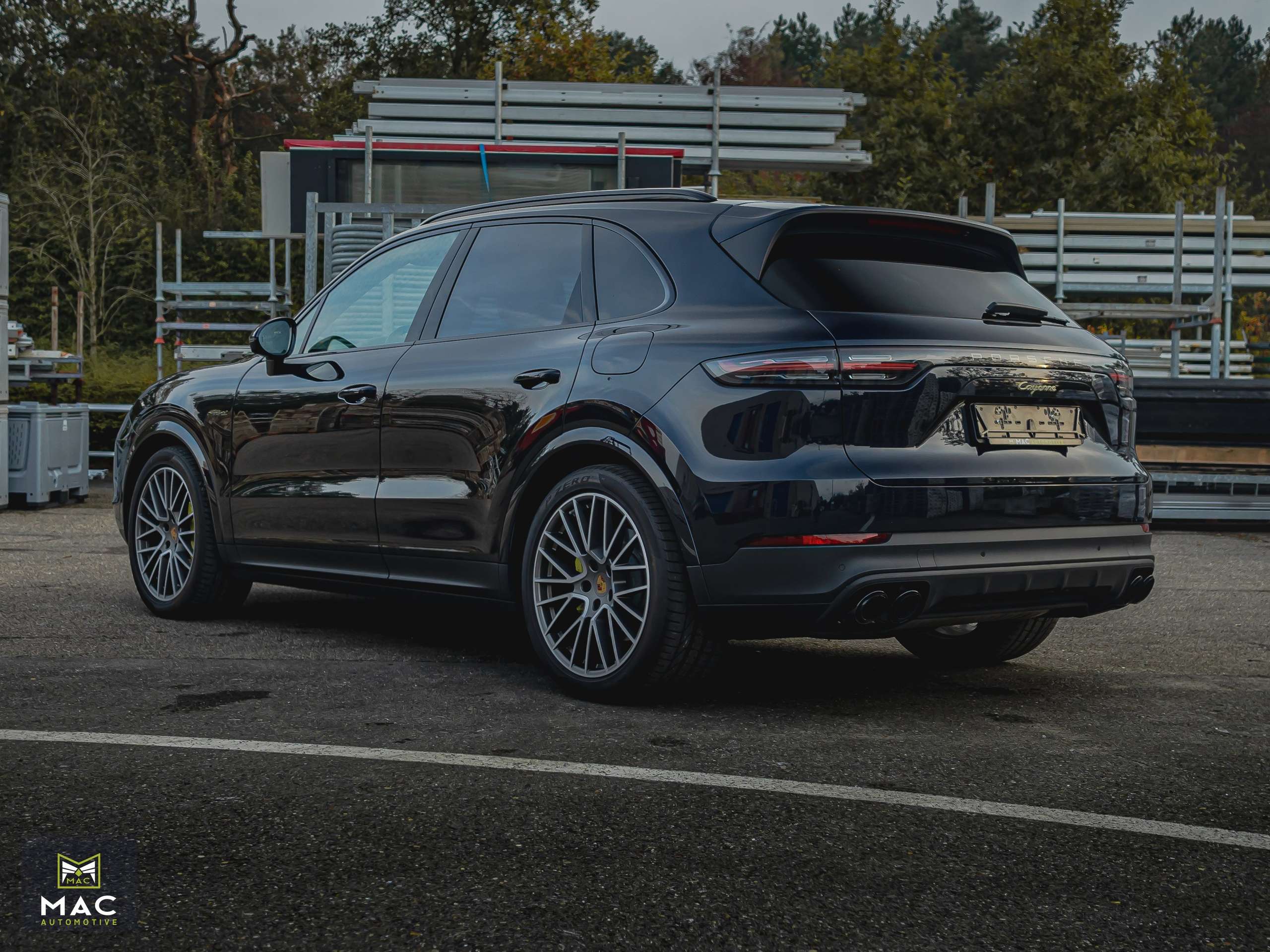 Porsche - Cayenne