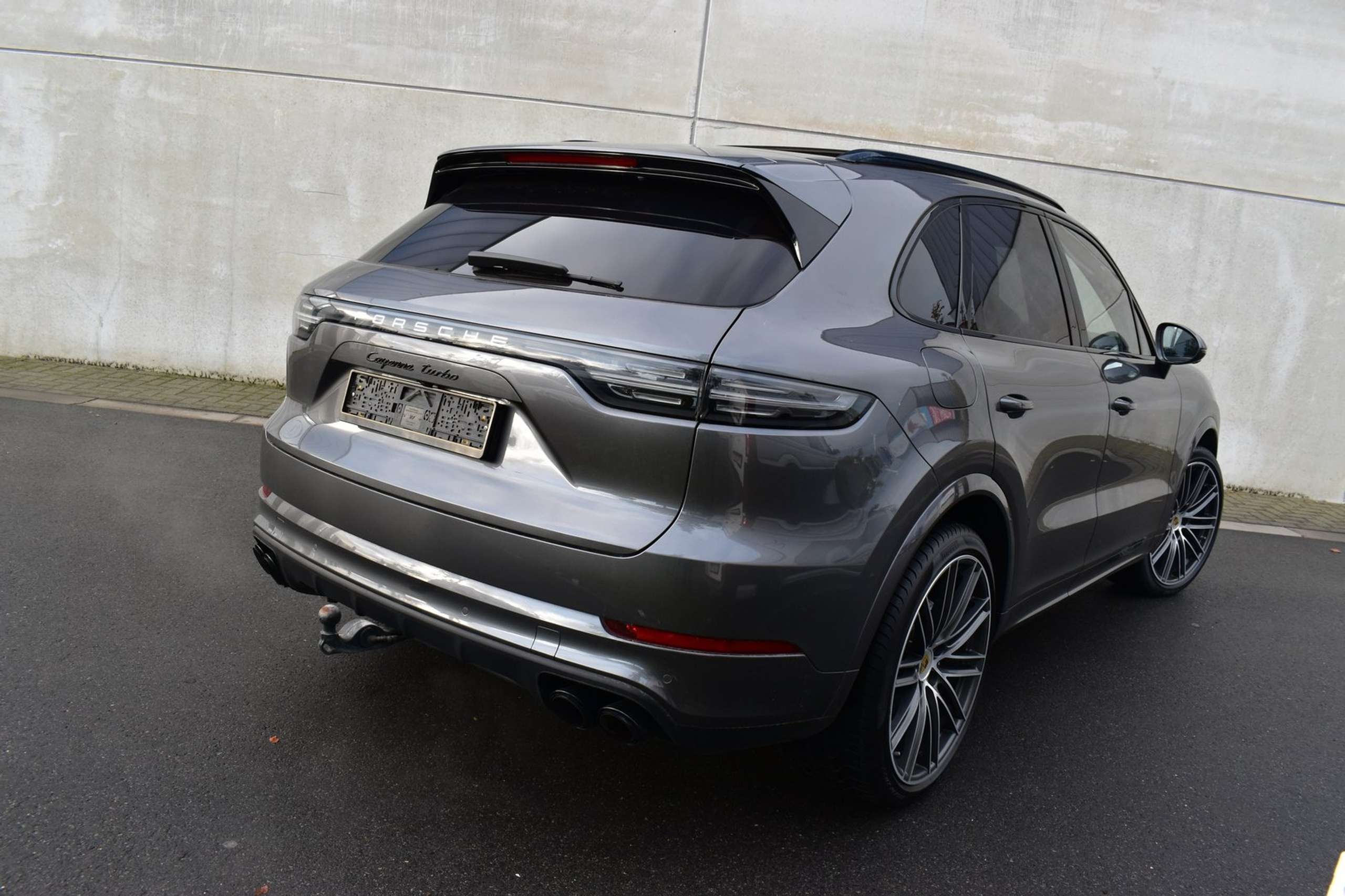 Porsche - Cayenne