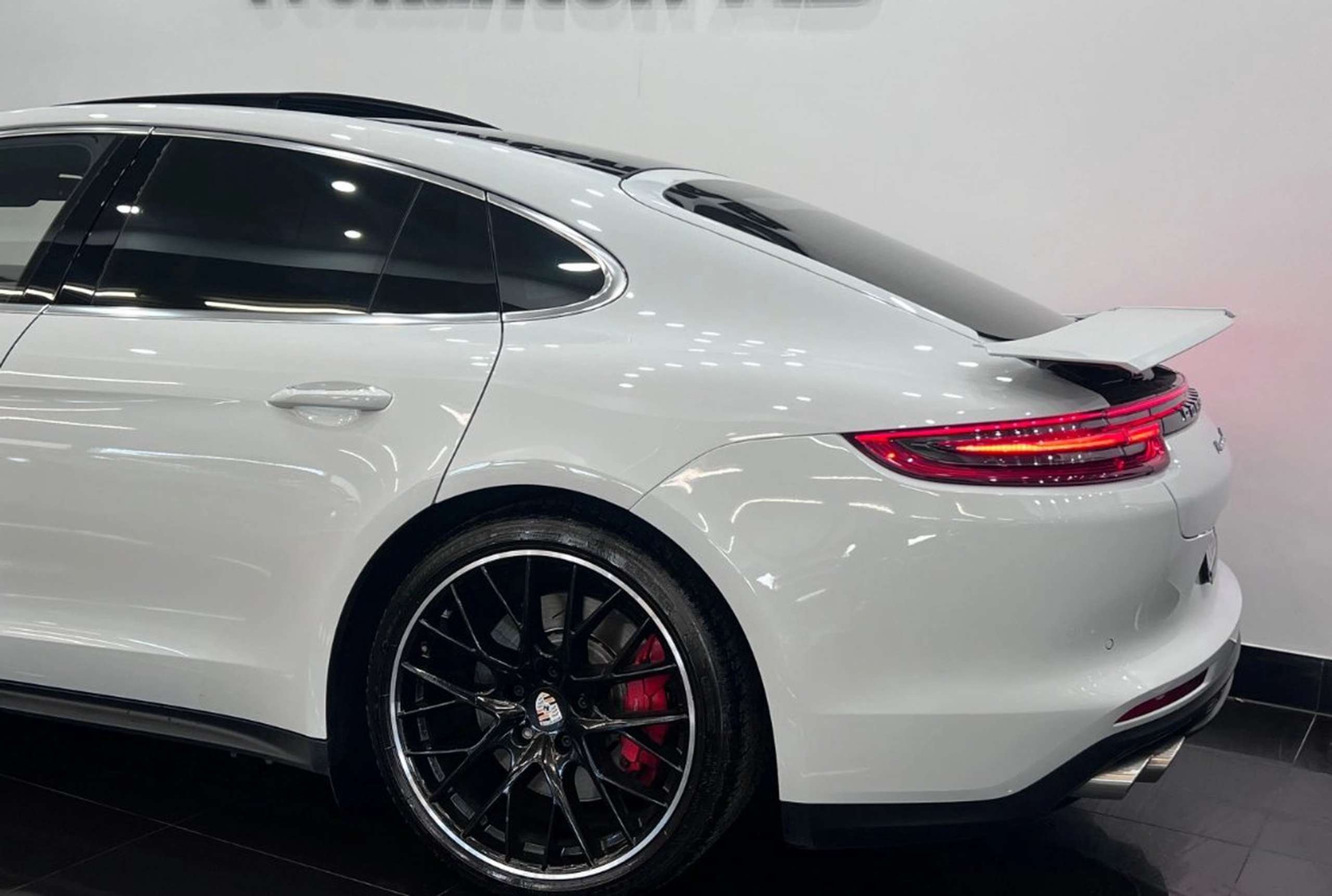 Porsche - Panamera