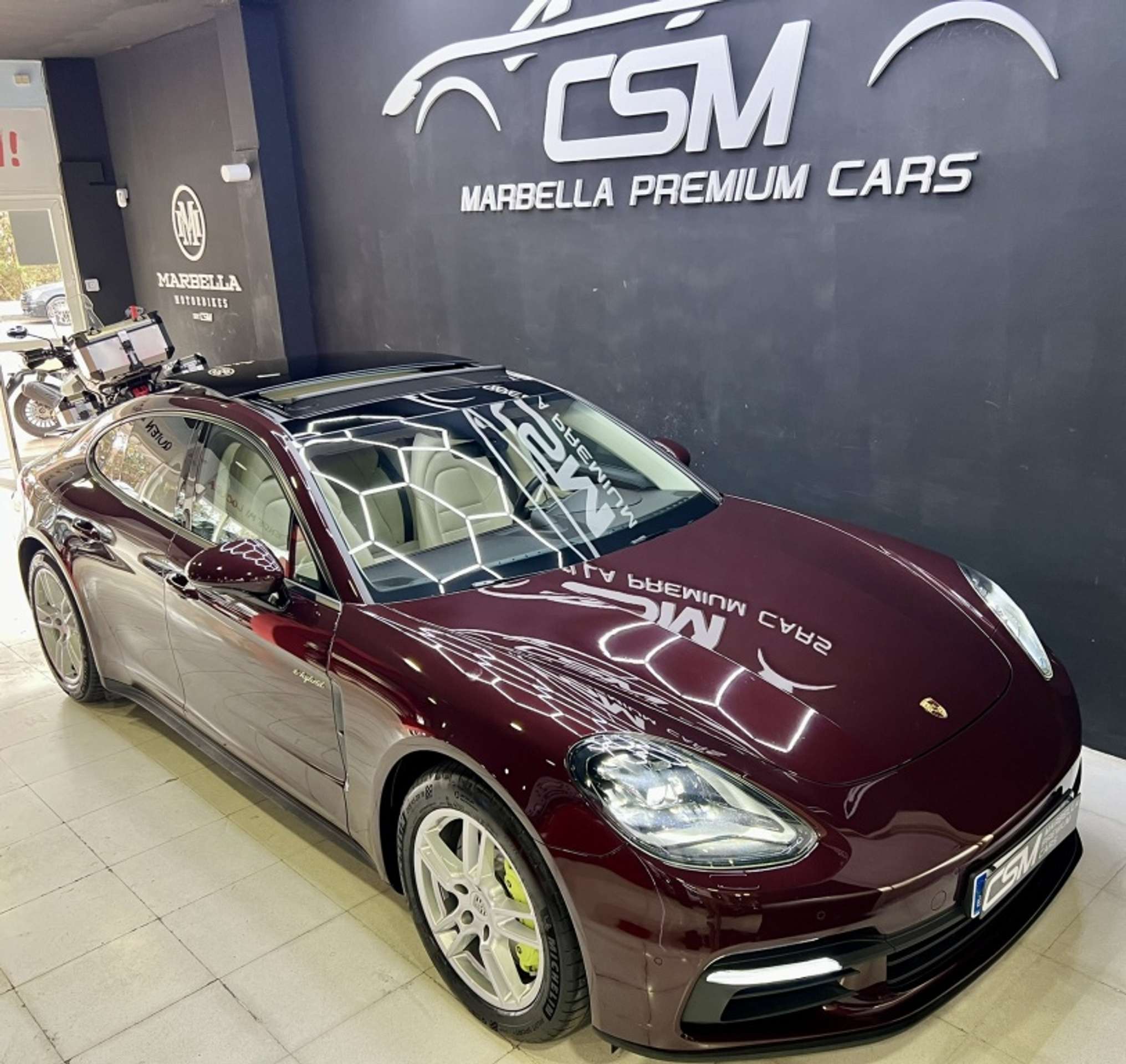 Porsche - Panamera