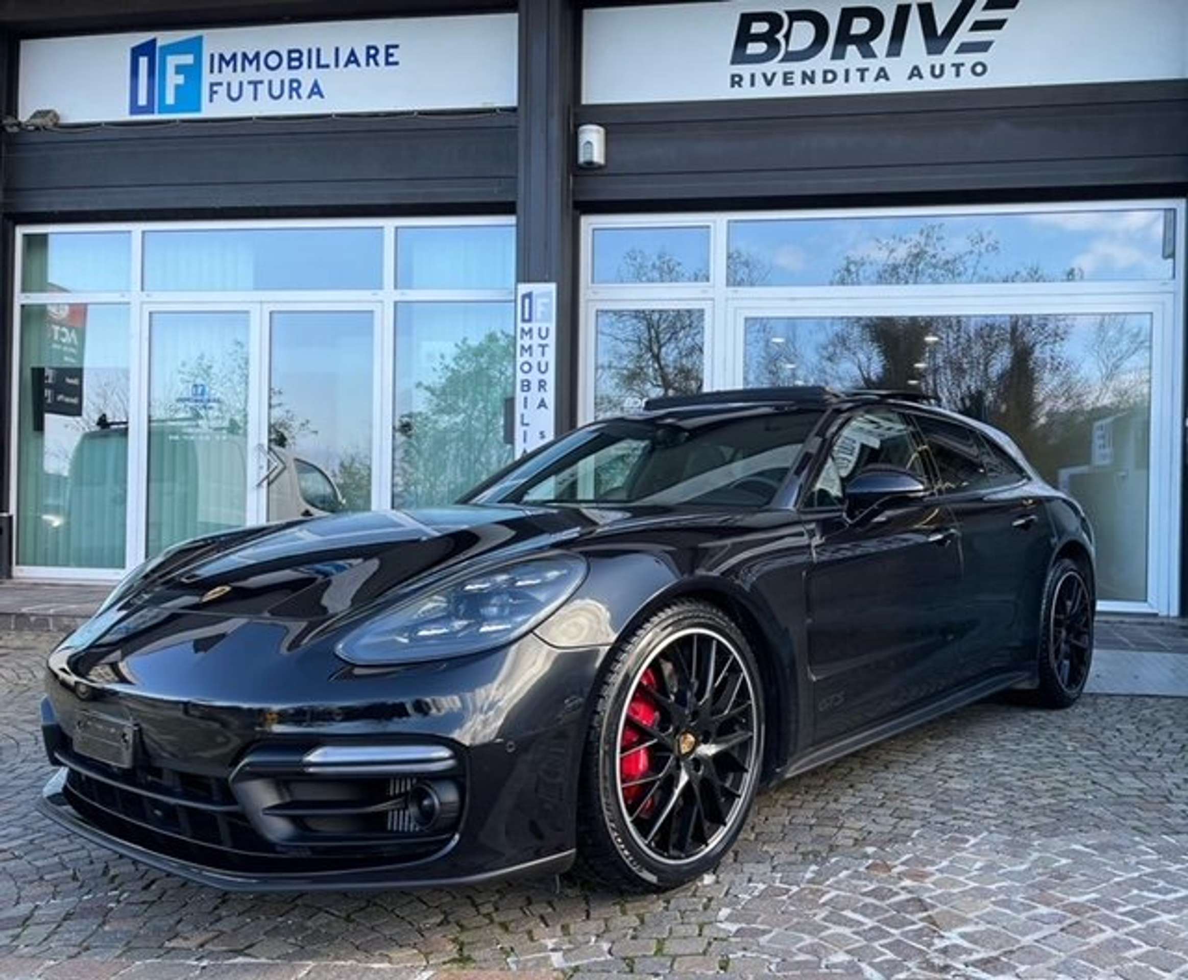 Porsche - Panamera