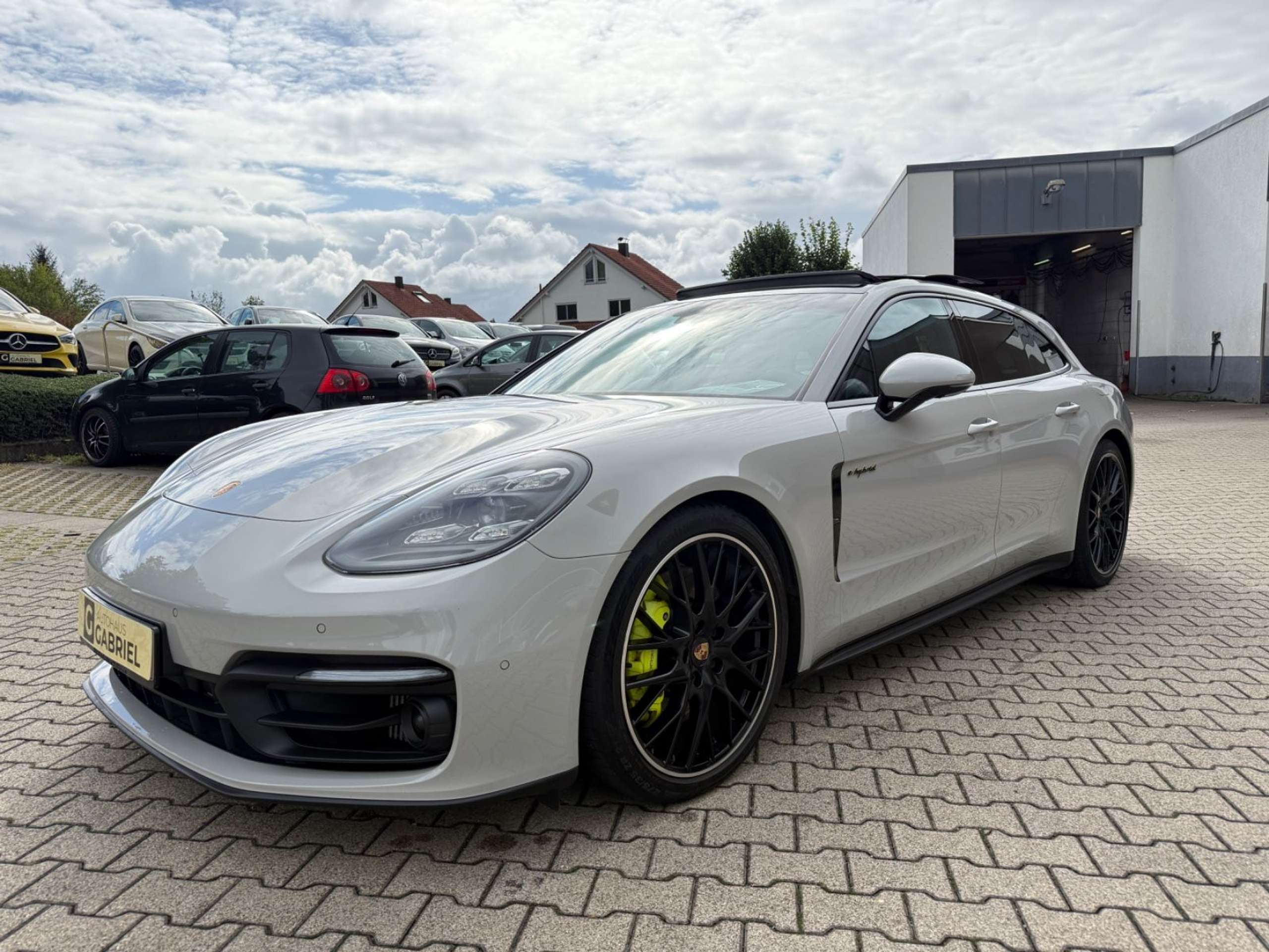 Porsche - Panamera