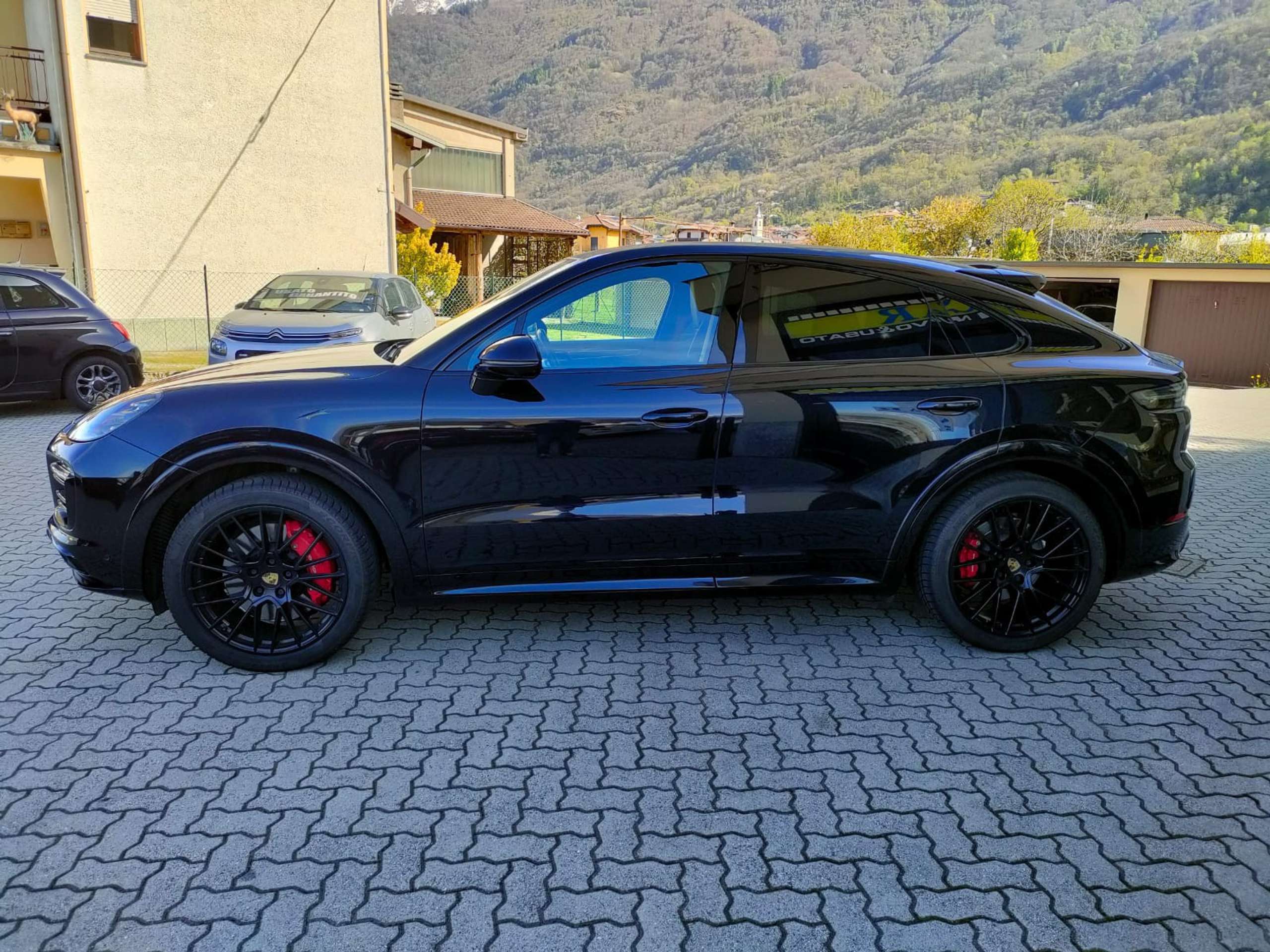 Porsche - Cayenne