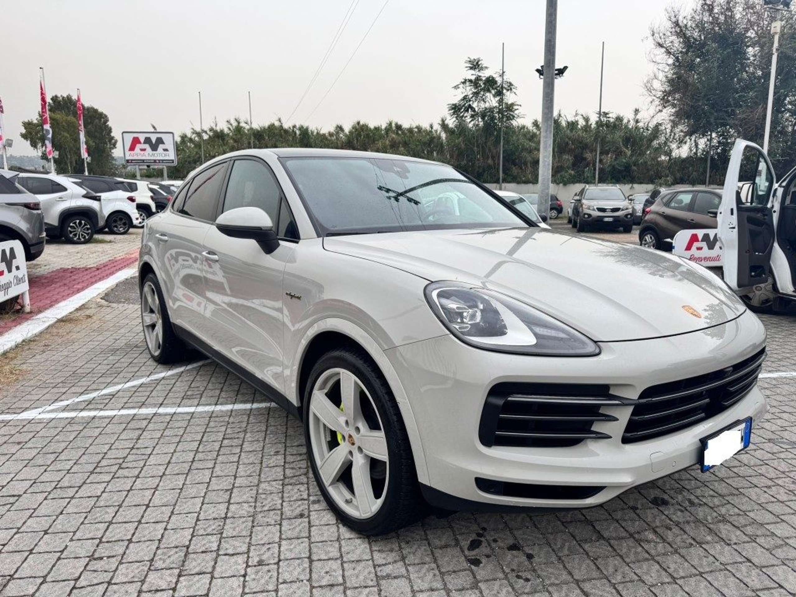 Porsche Cayenne 2022