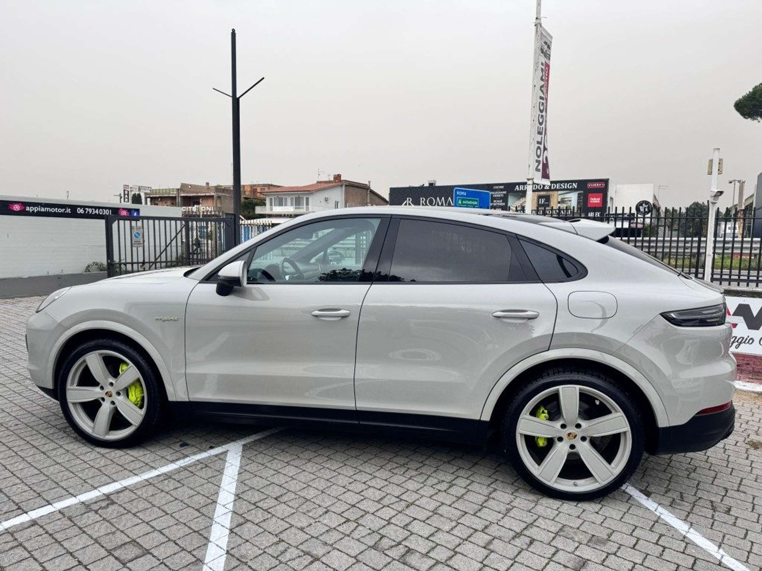 Porsche - Cayenne