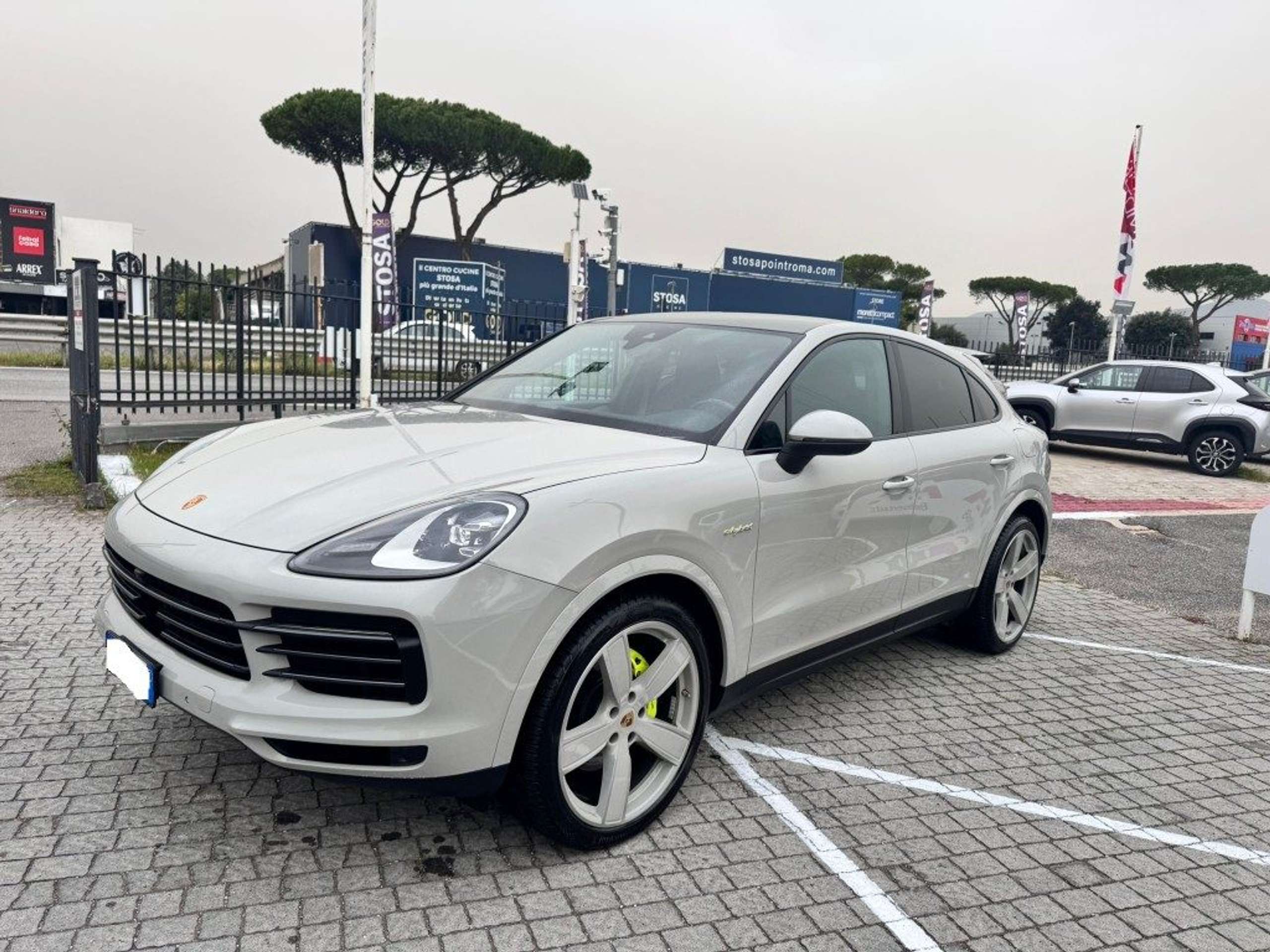 Porsche - Cayenne