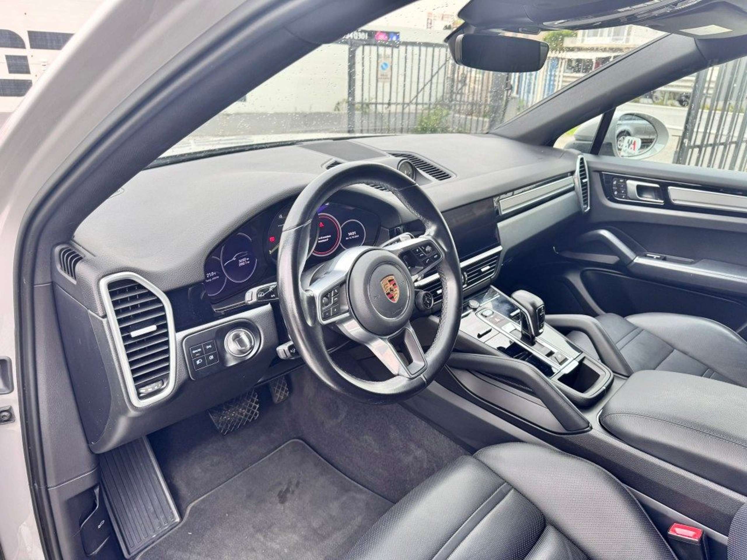 Porsche - Cayenne