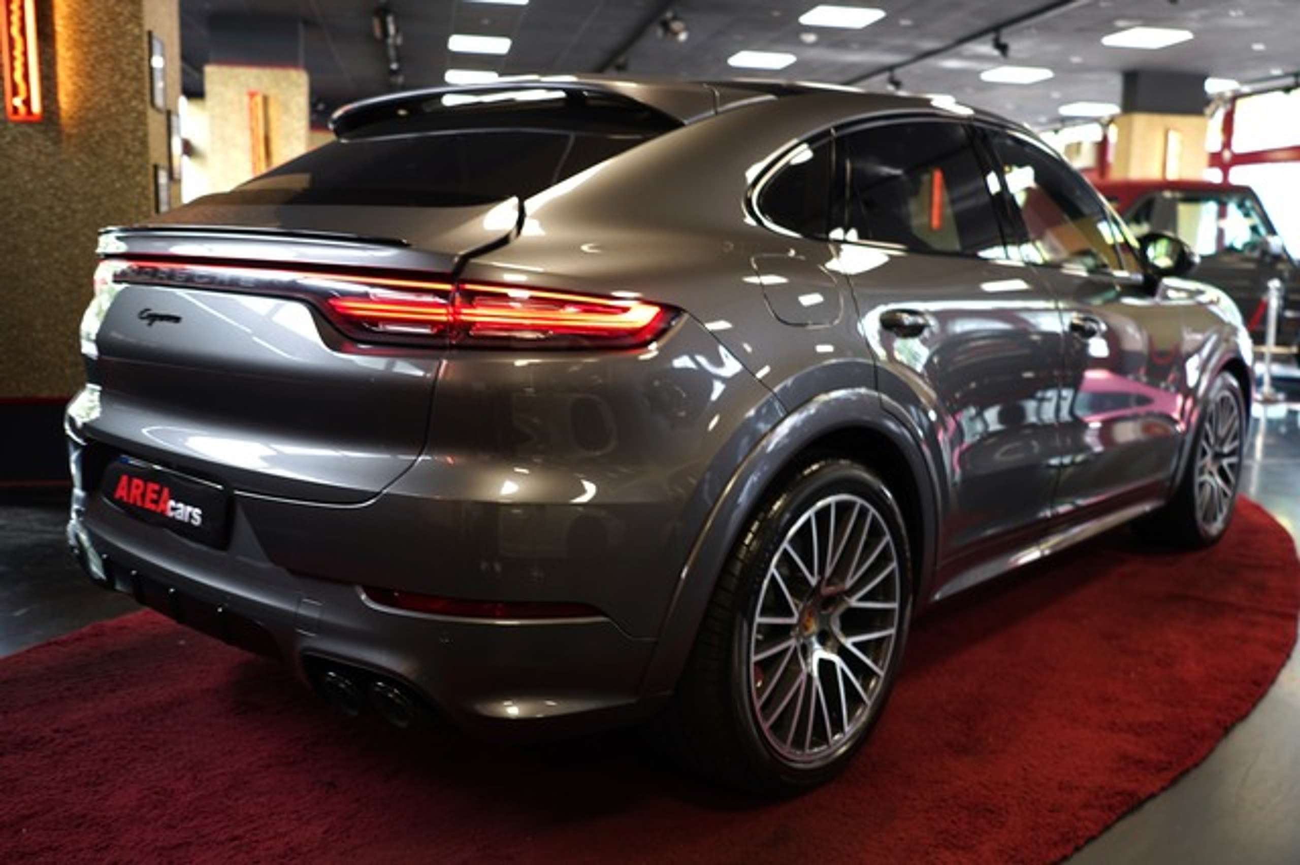 Porsche - Cayenne