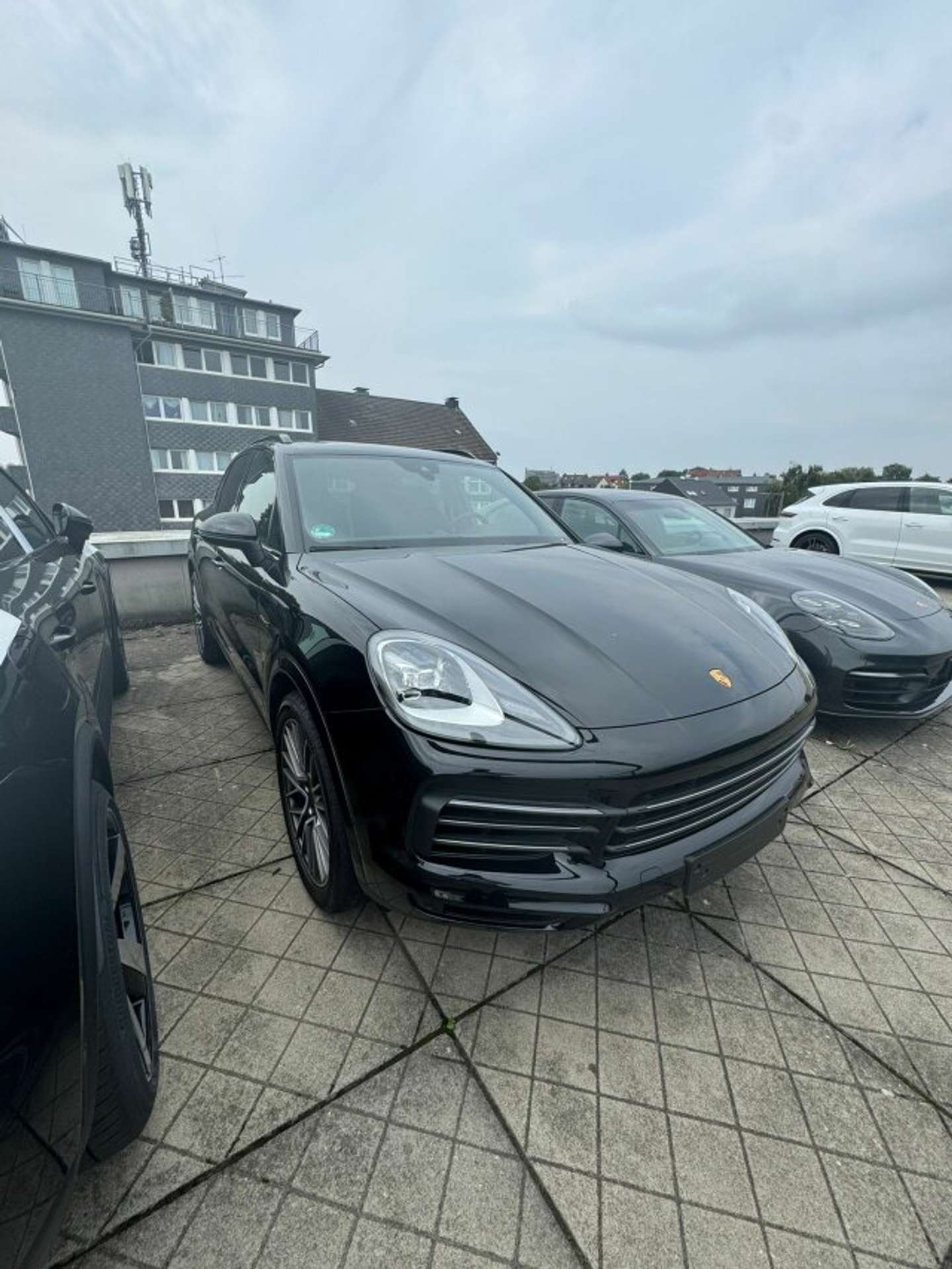 Porsche - Cayenne