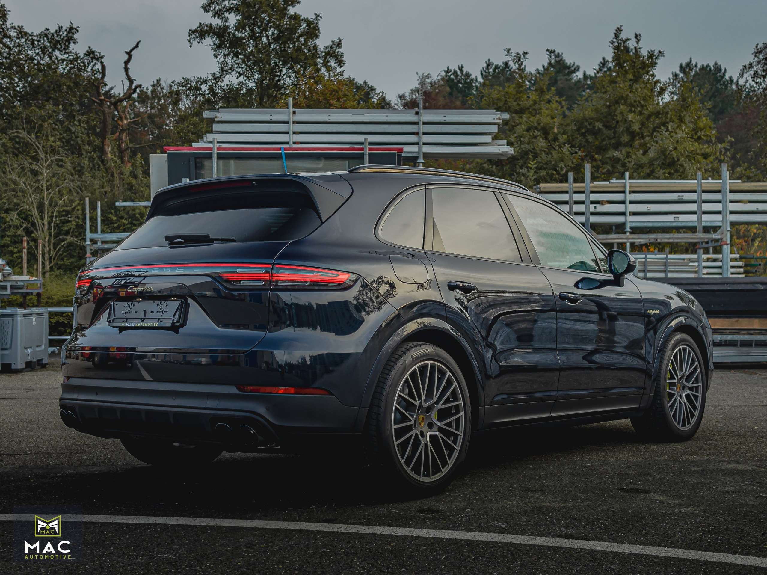 Porsche - Cayenne