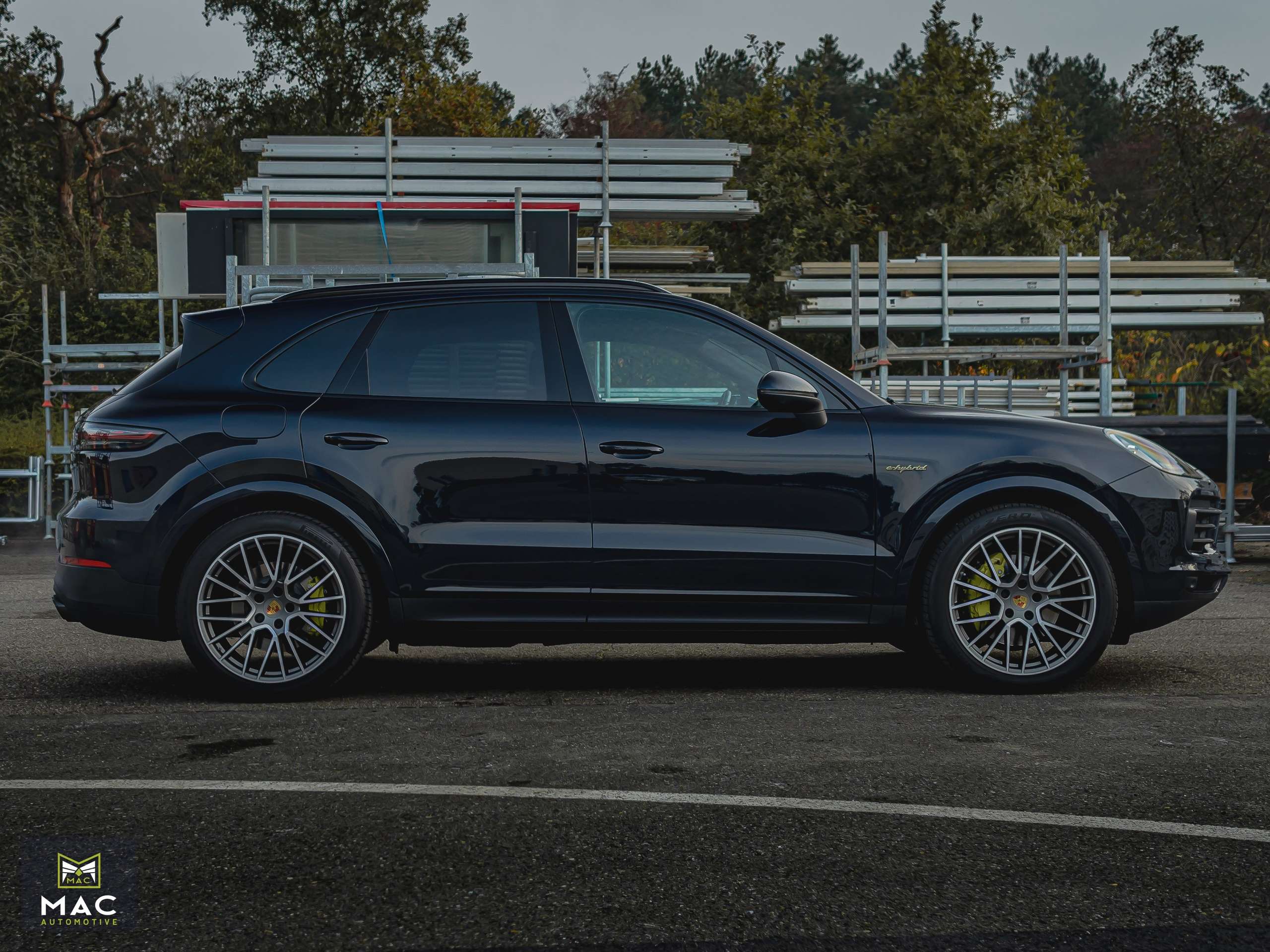 Porsche - Cayenne