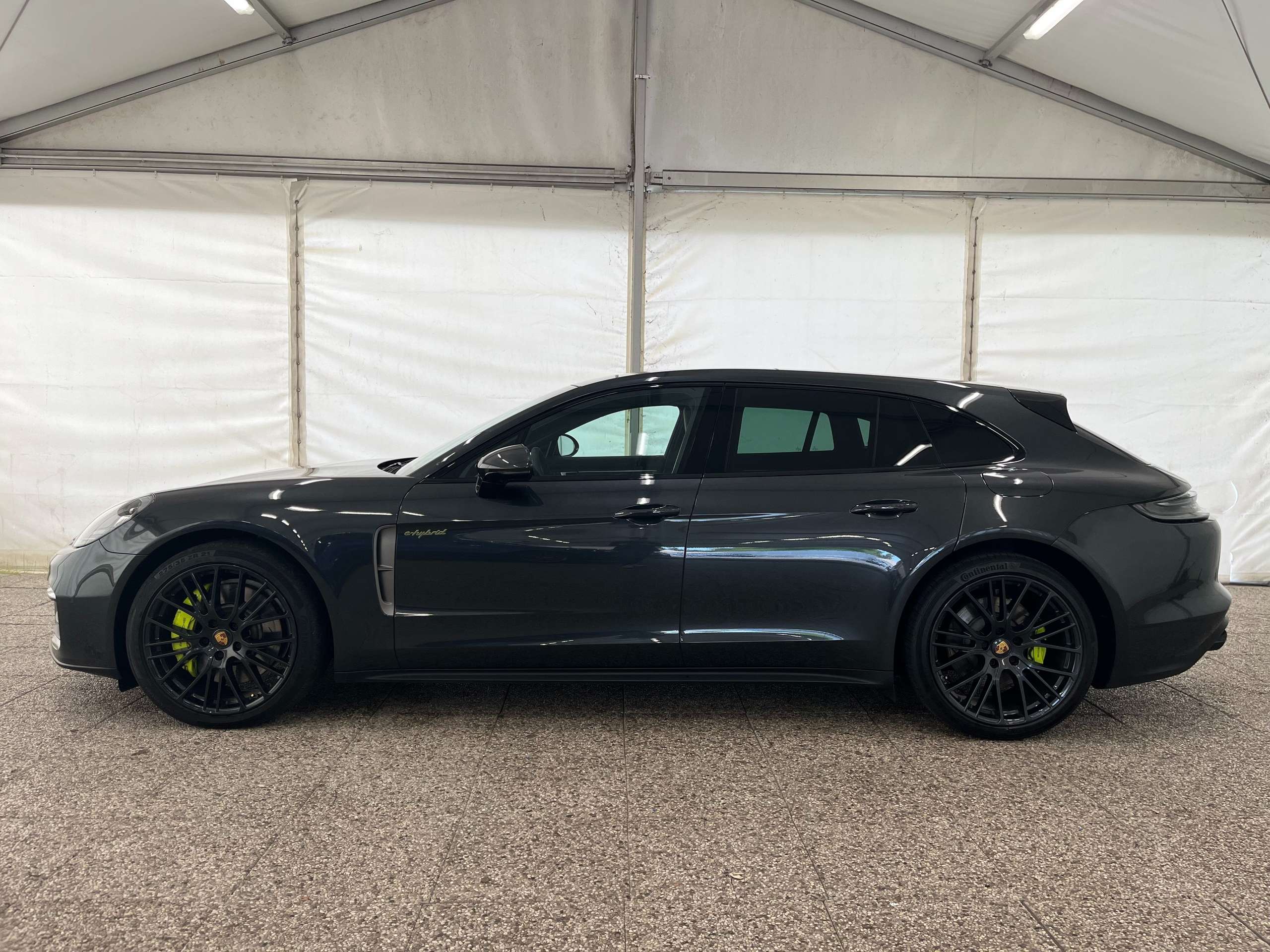 Porsche - Panamera