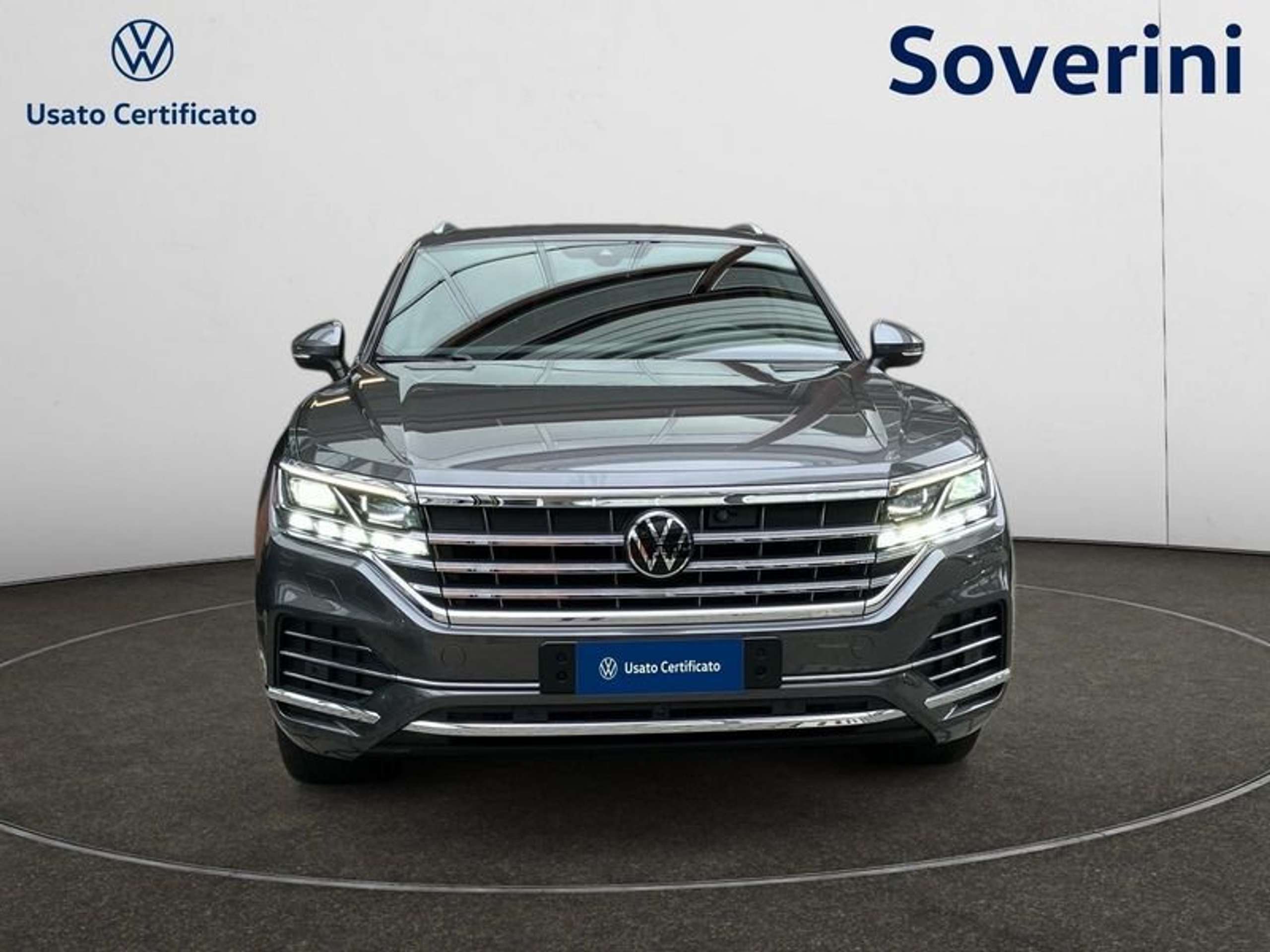 Volkswagen - Touareg