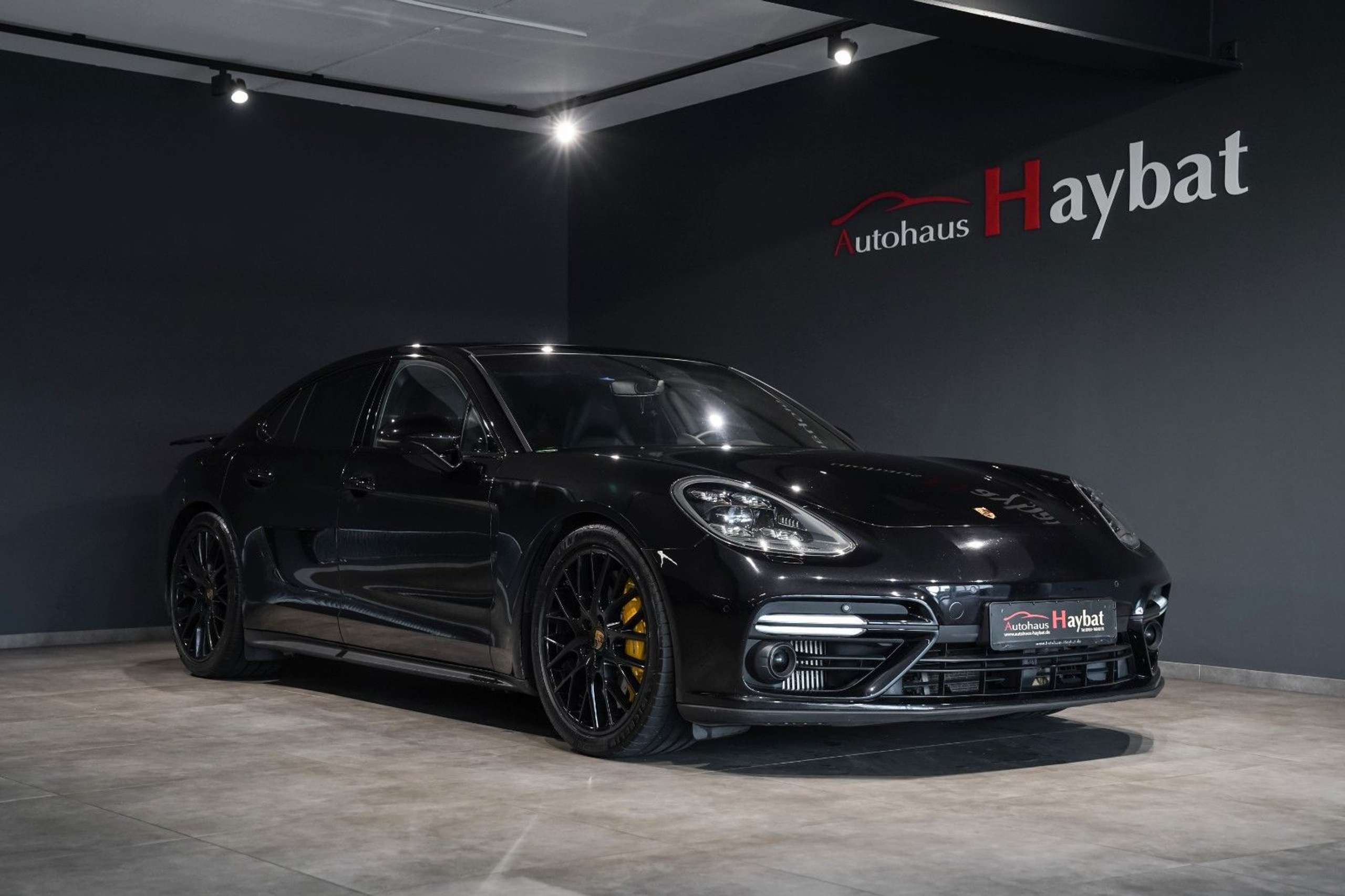 Porsche - Panamera