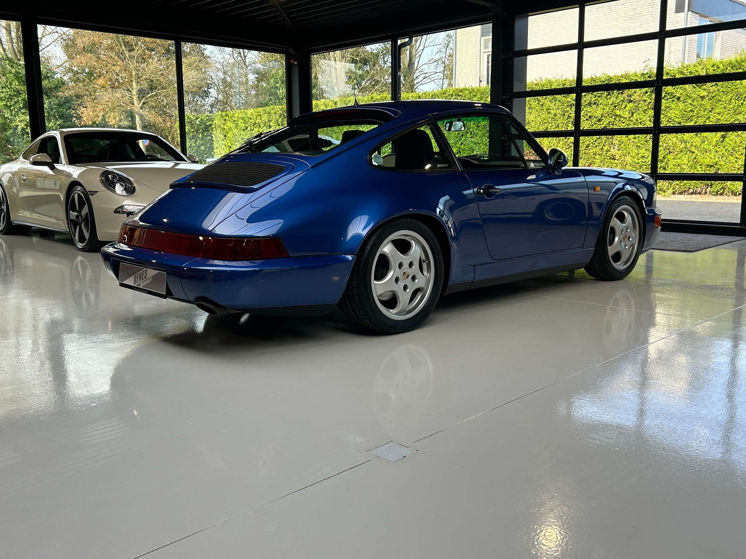 Porsche - 964