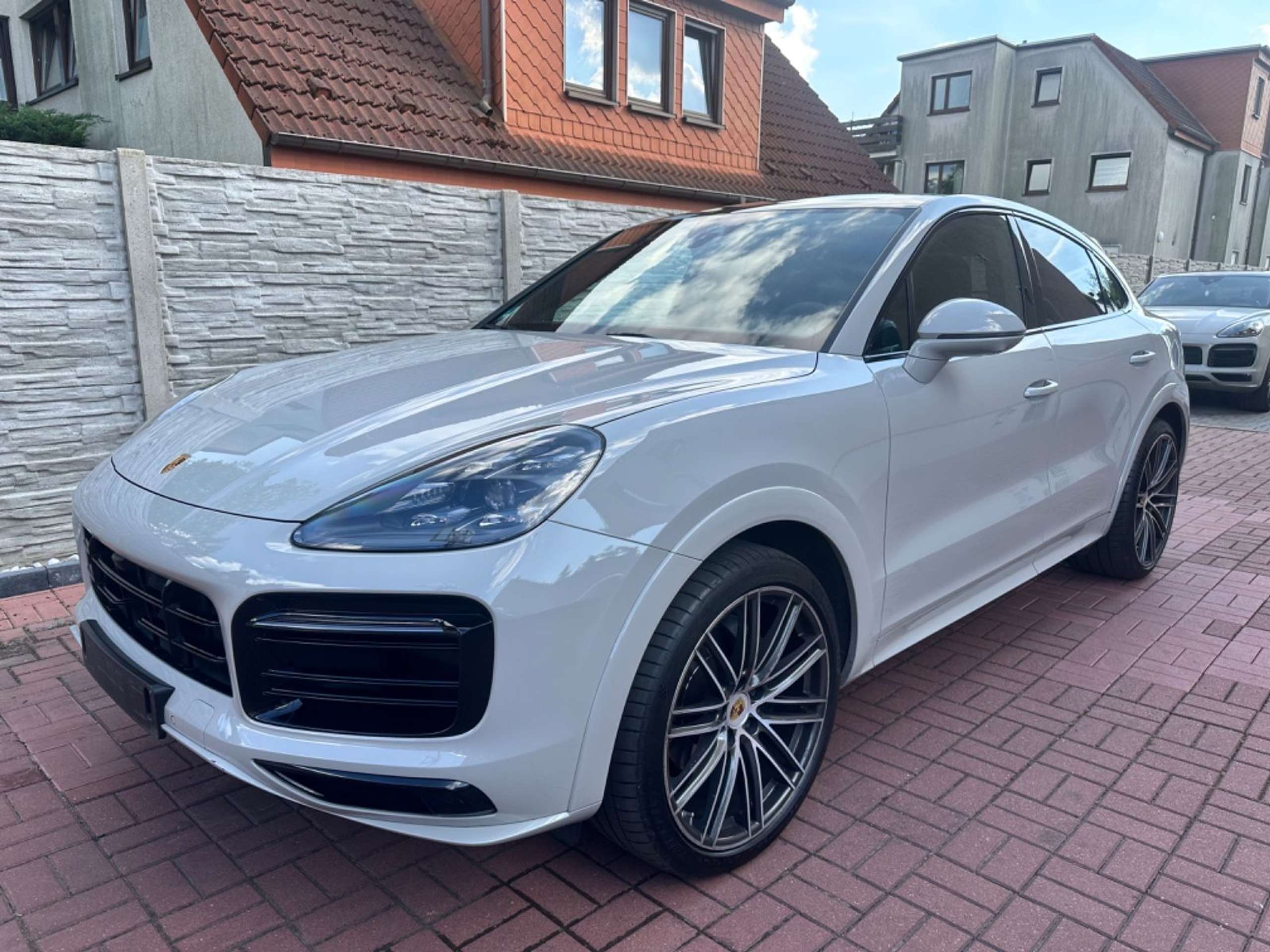 Porsche - Cayenne