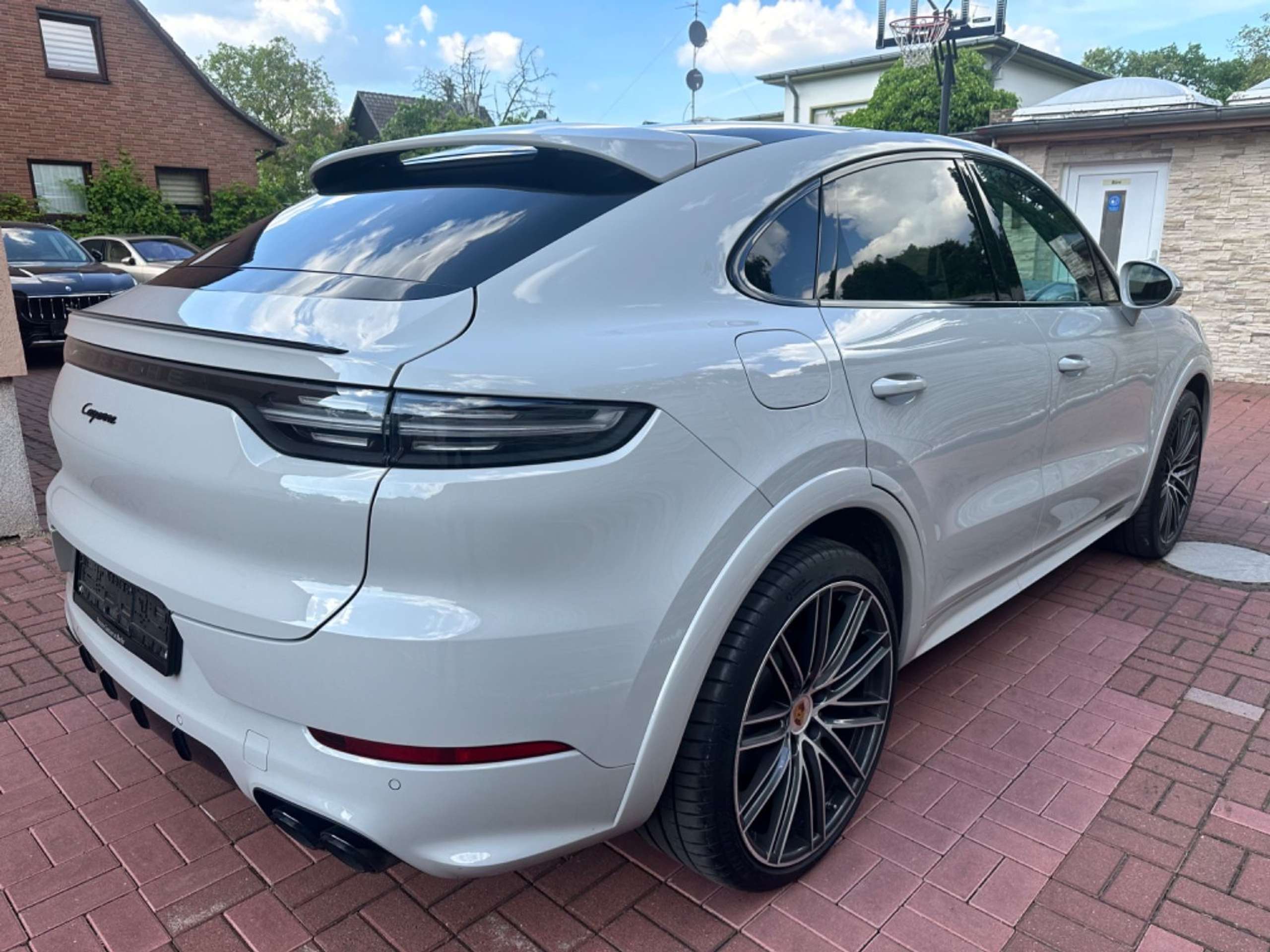 Porsche - Cayenne