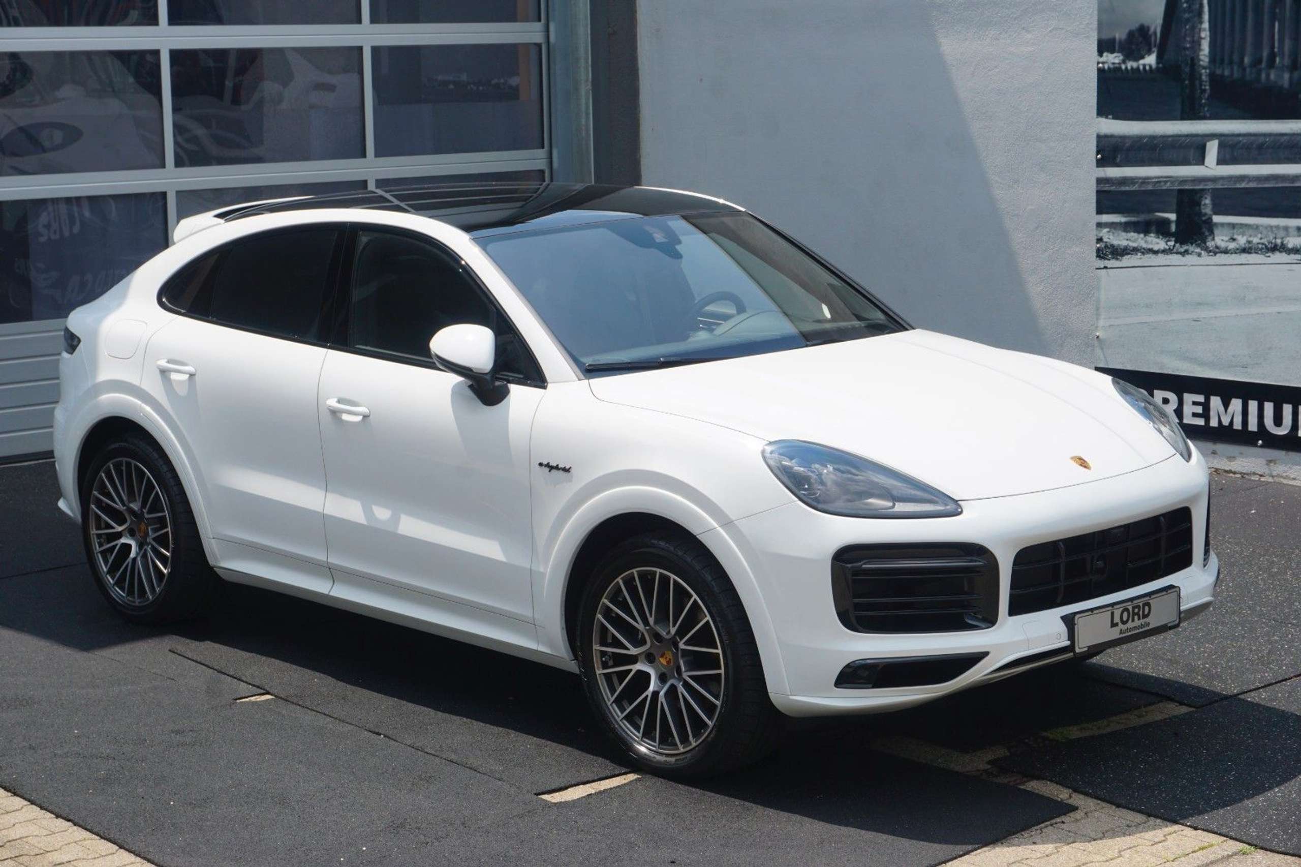 Porsche - Cayenne