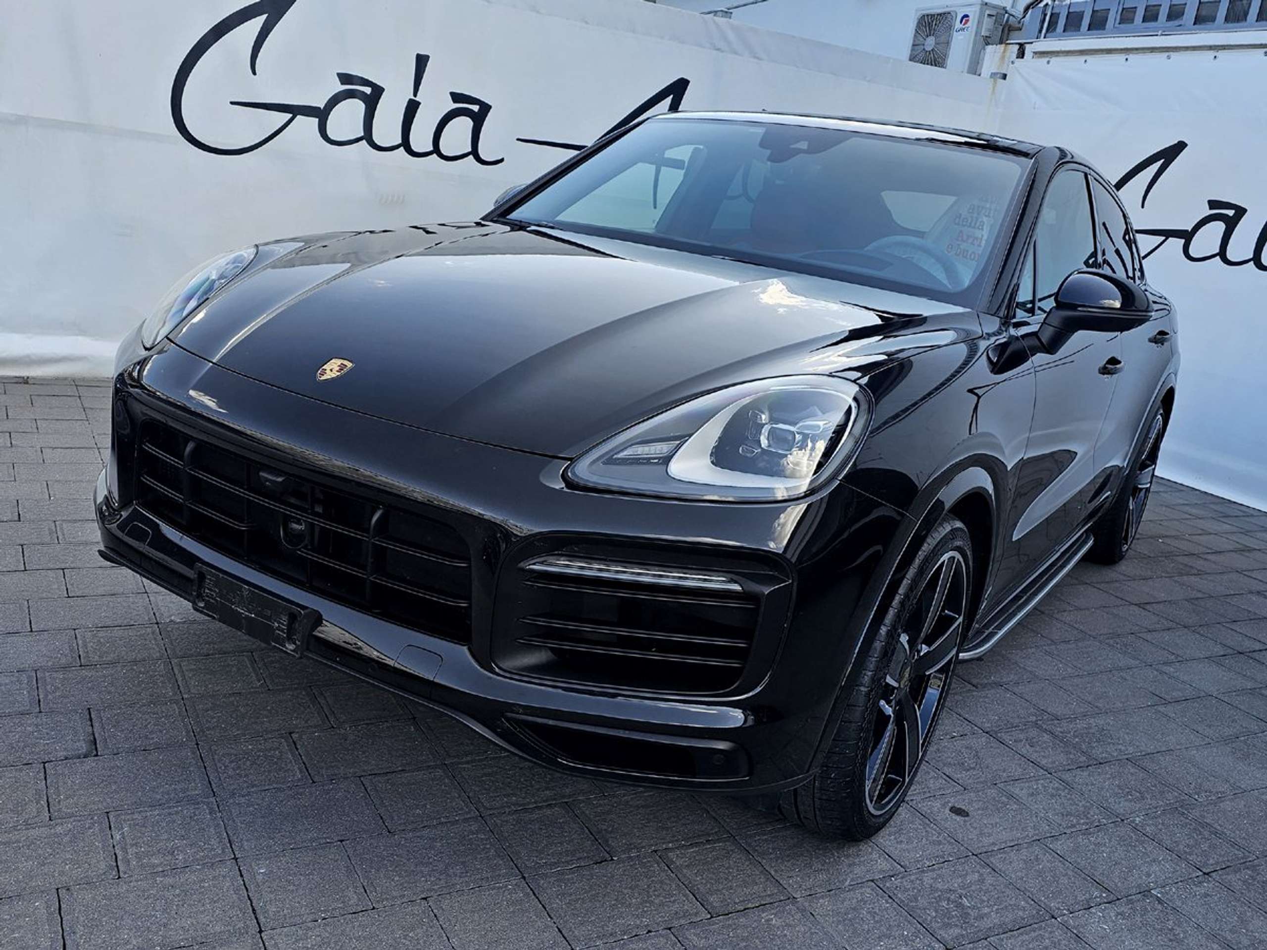 Porsche - Cayenne