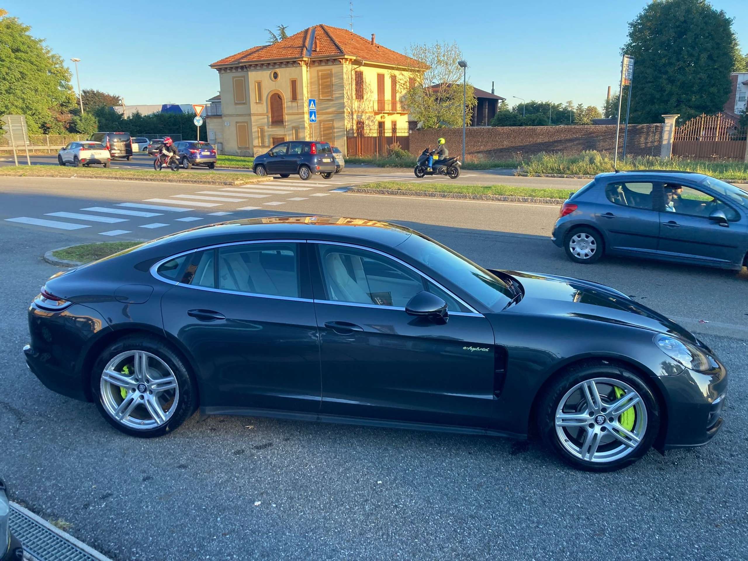 Porsche - Panamera