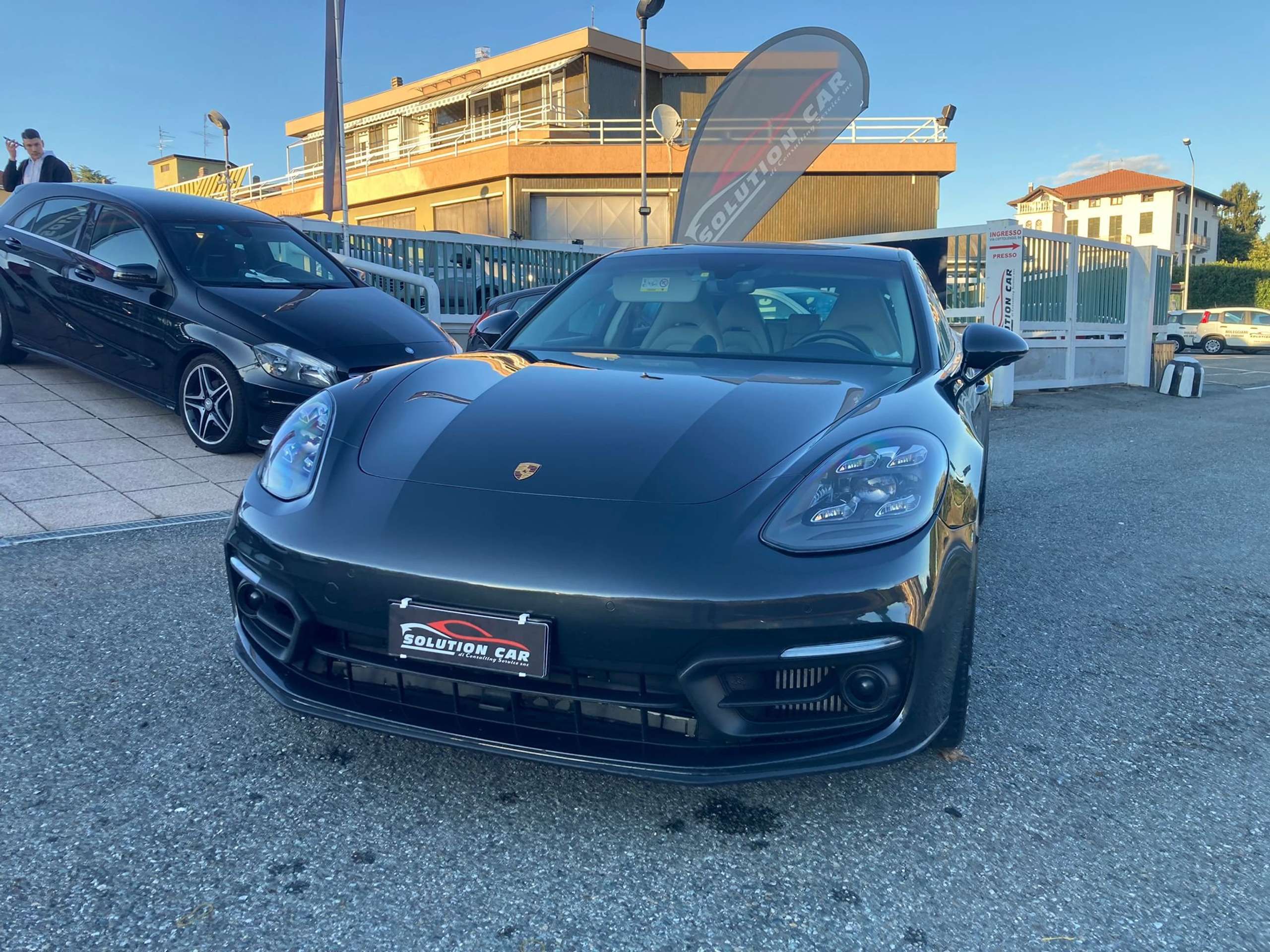 Porsche - Panamera