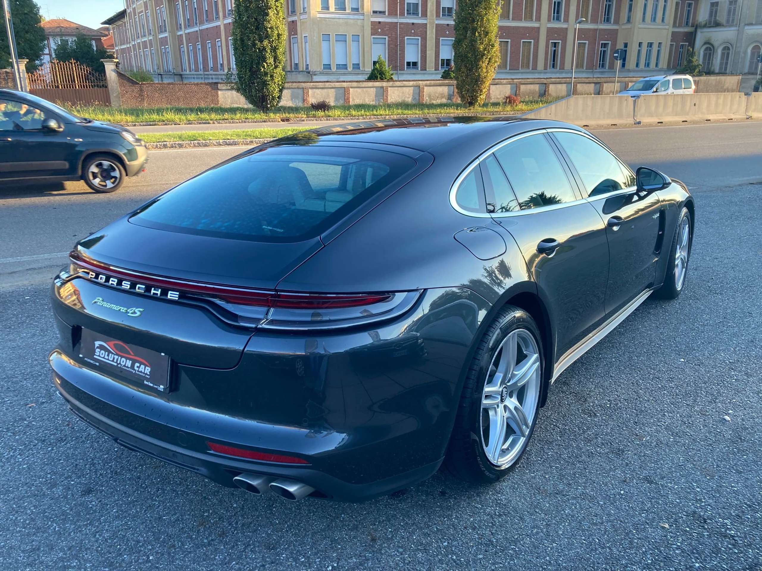 Porsche - Panamera