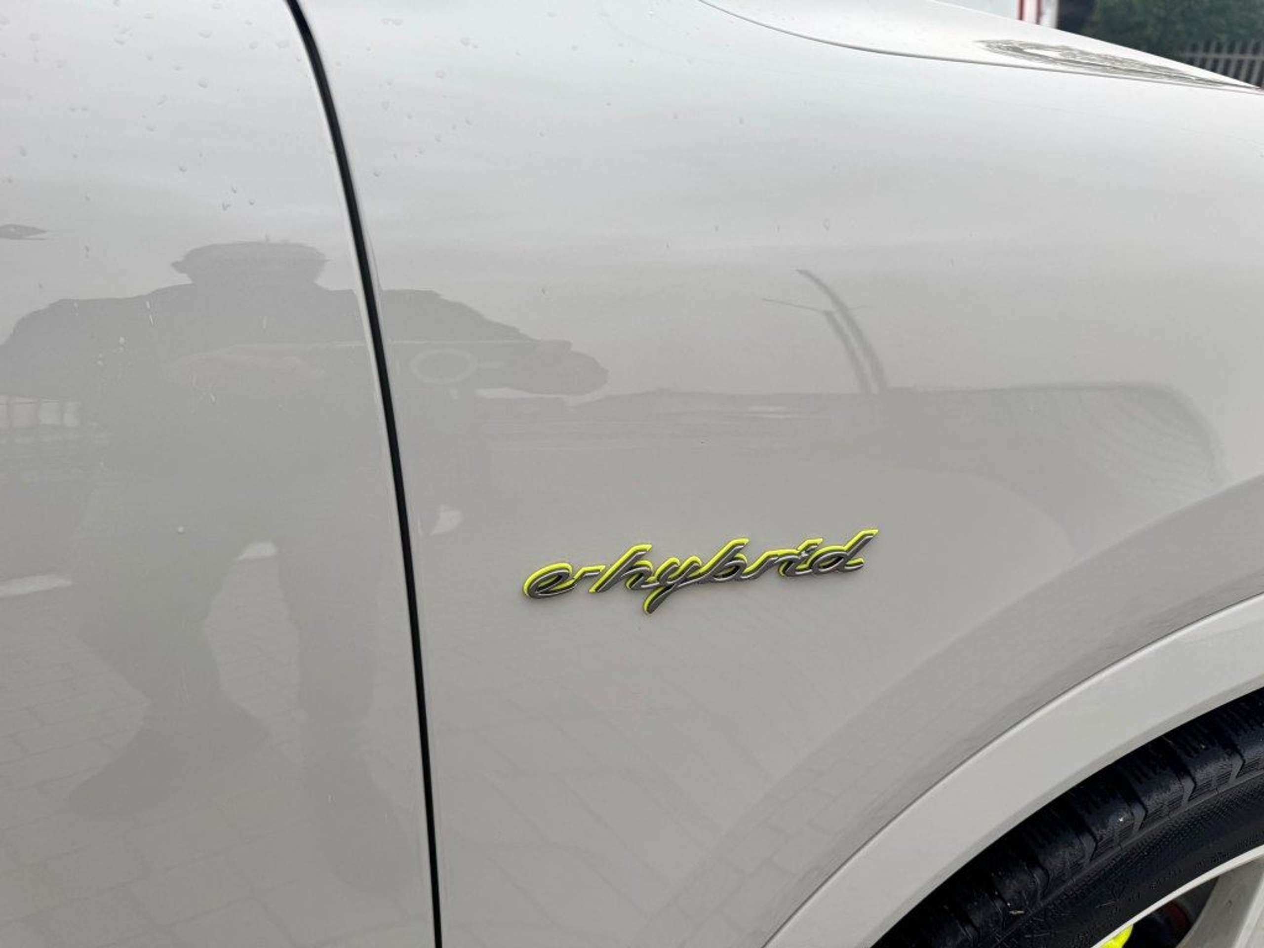 Porsche - Cayenne