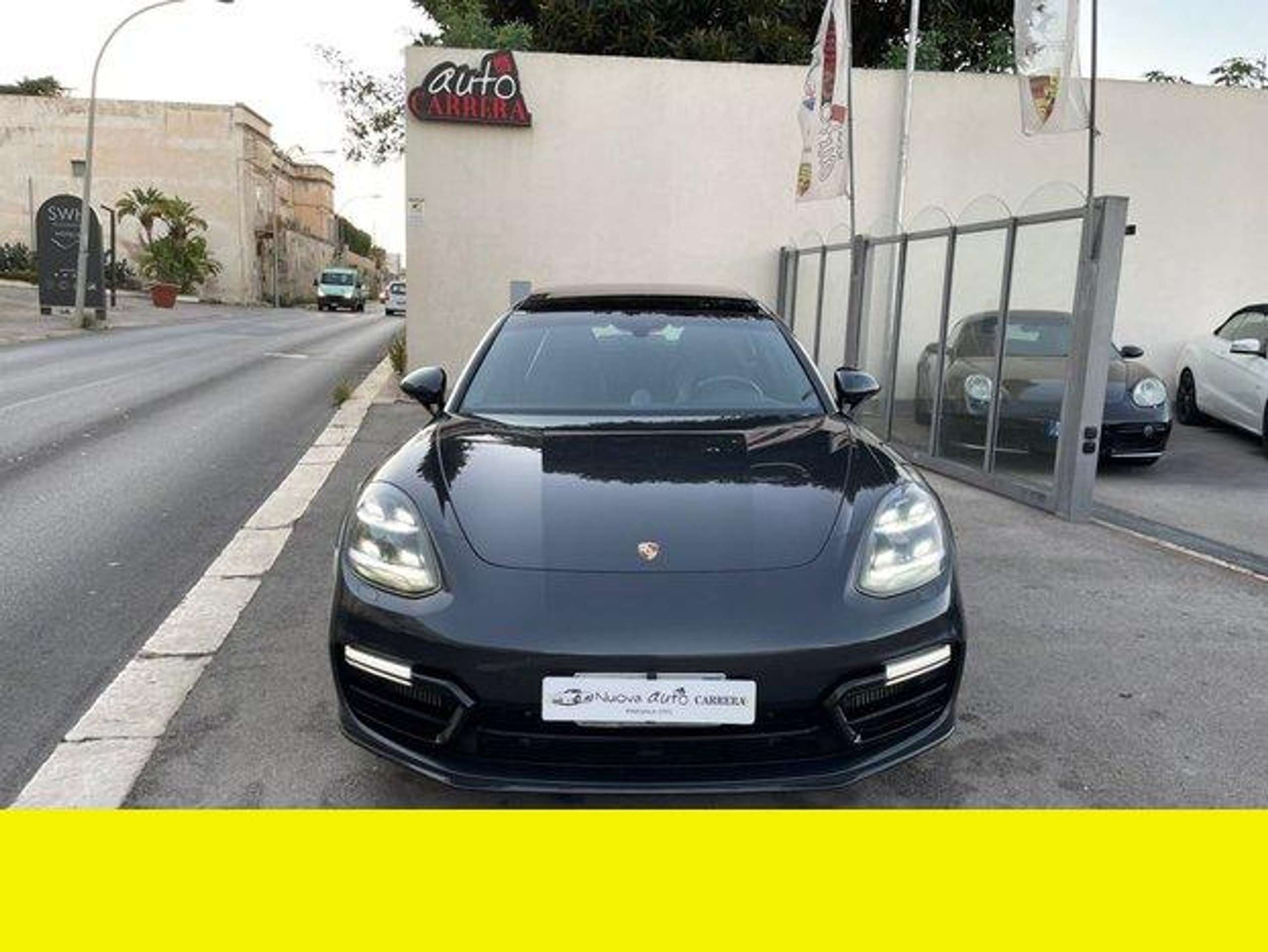 Porsche - Panamera