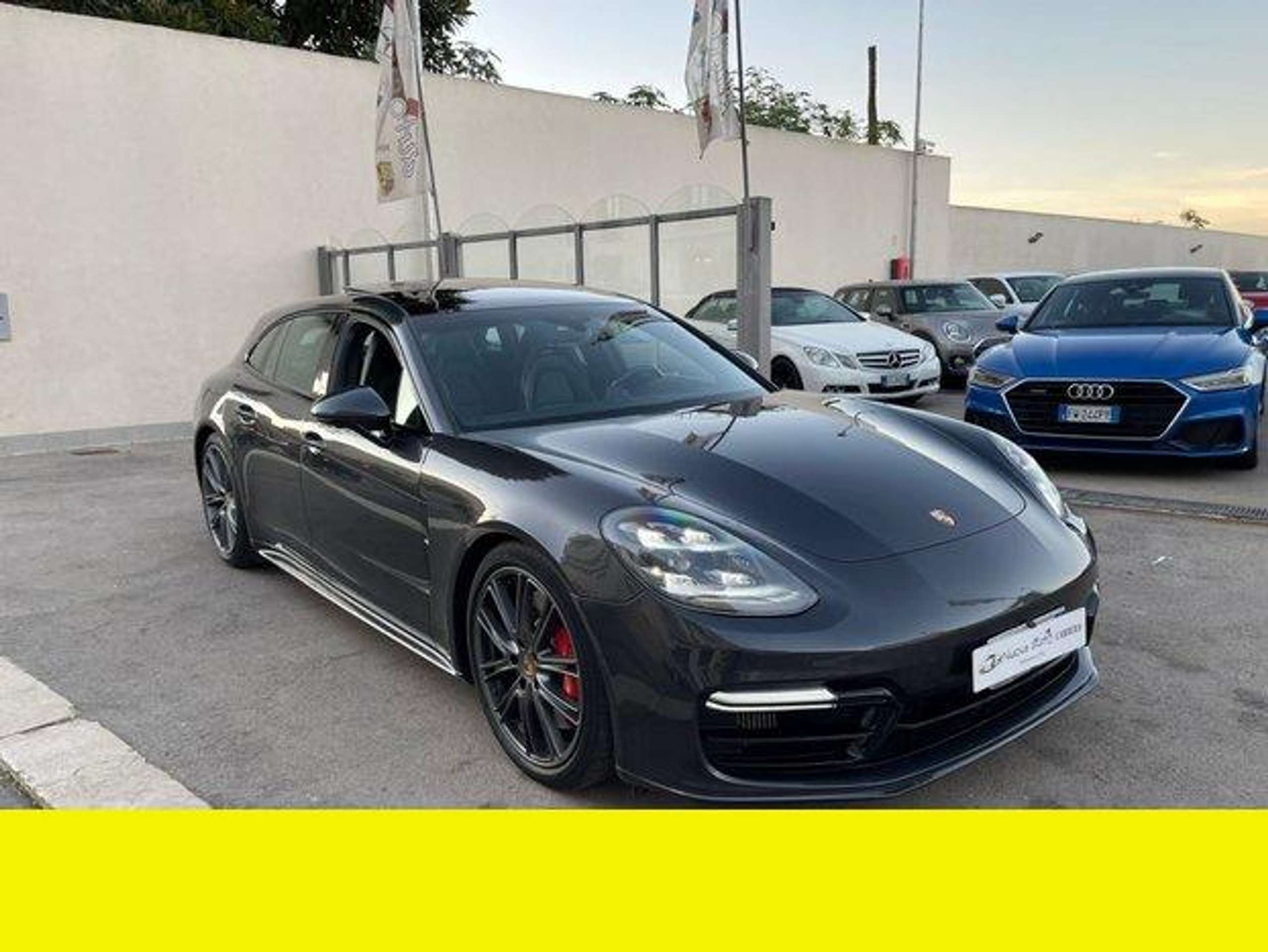 Porsche - Panamera