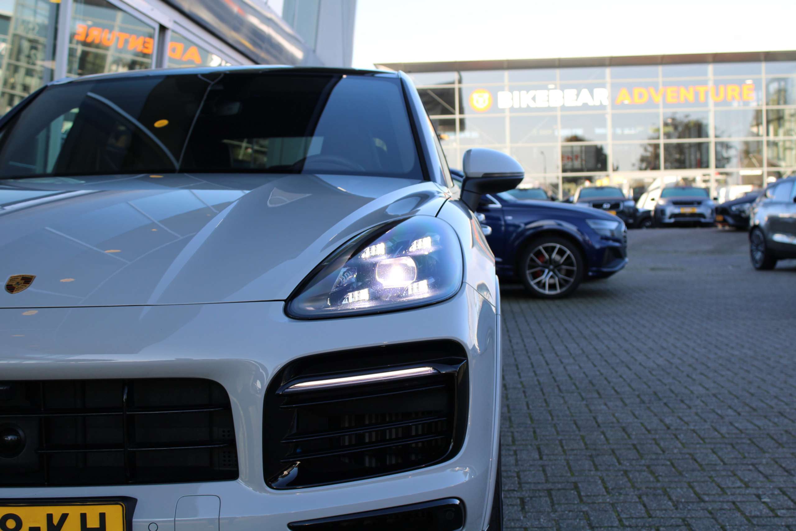 Porsche - Cayenne