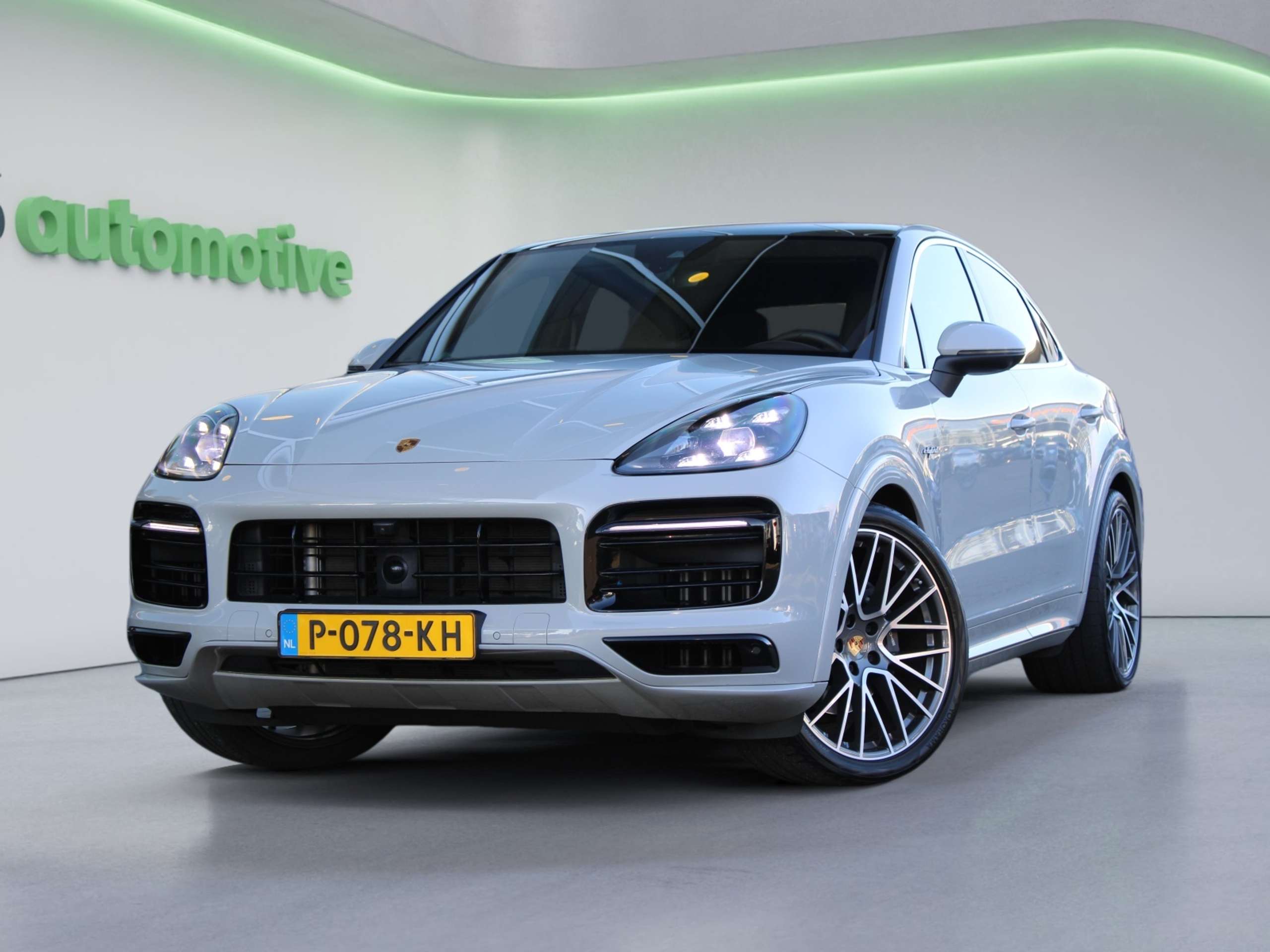 Porsche - Cayenne