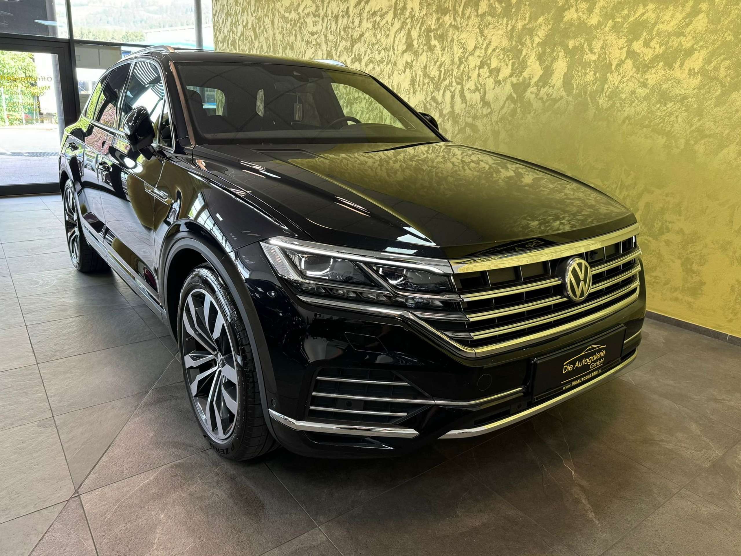 Volkswagen - Touareg