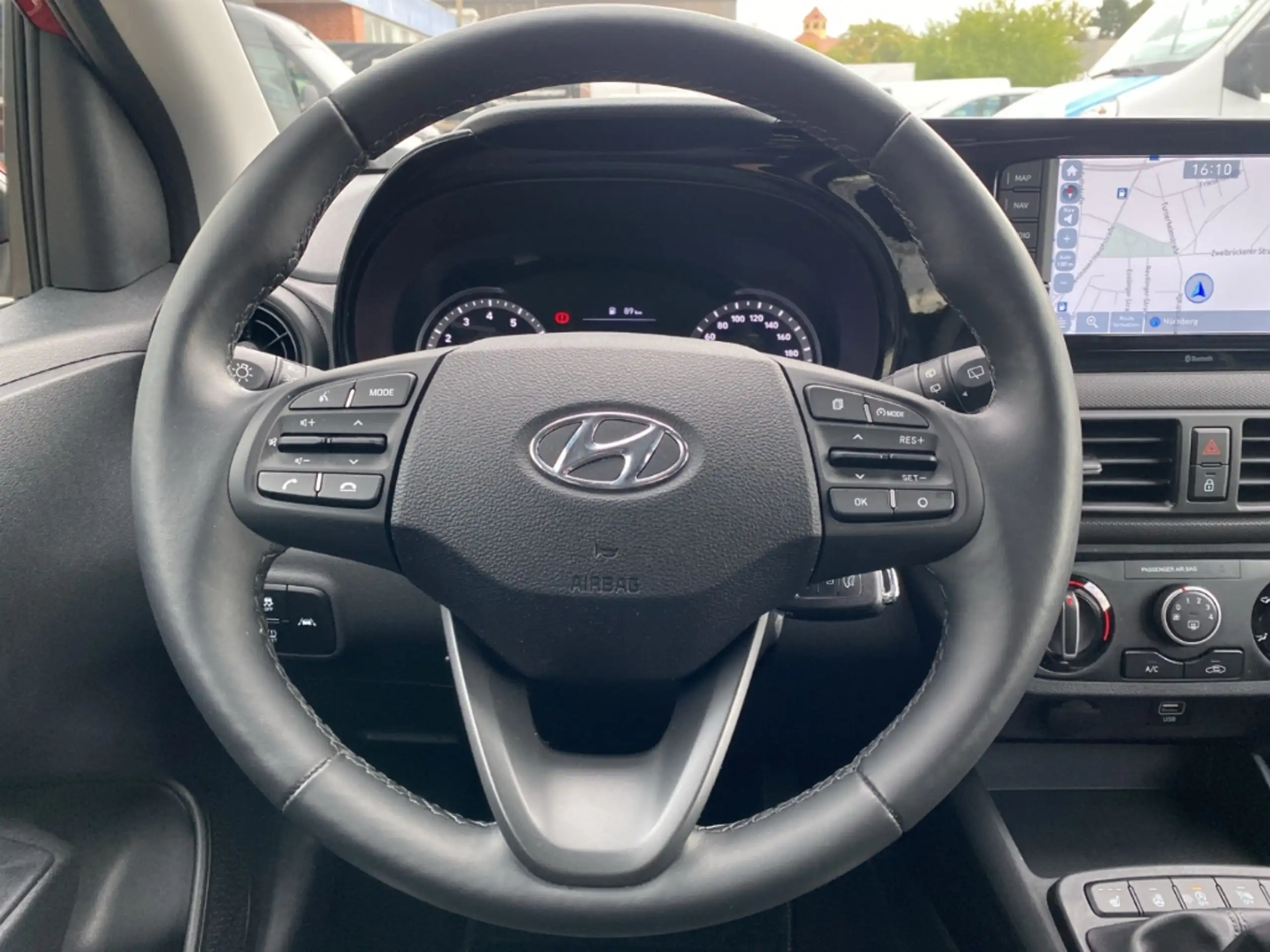 Hyundai - i10