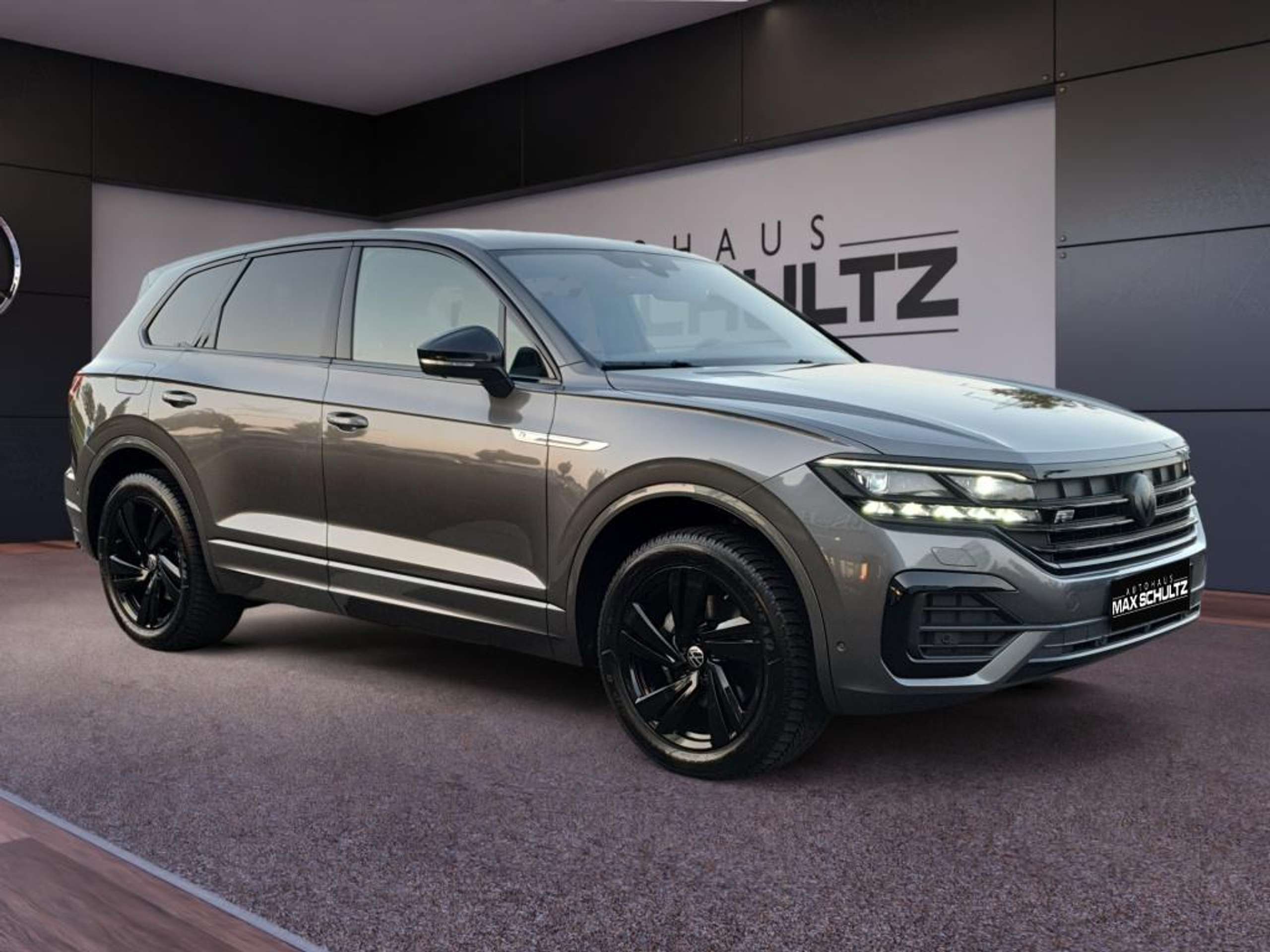 Volkswagen - Touareg