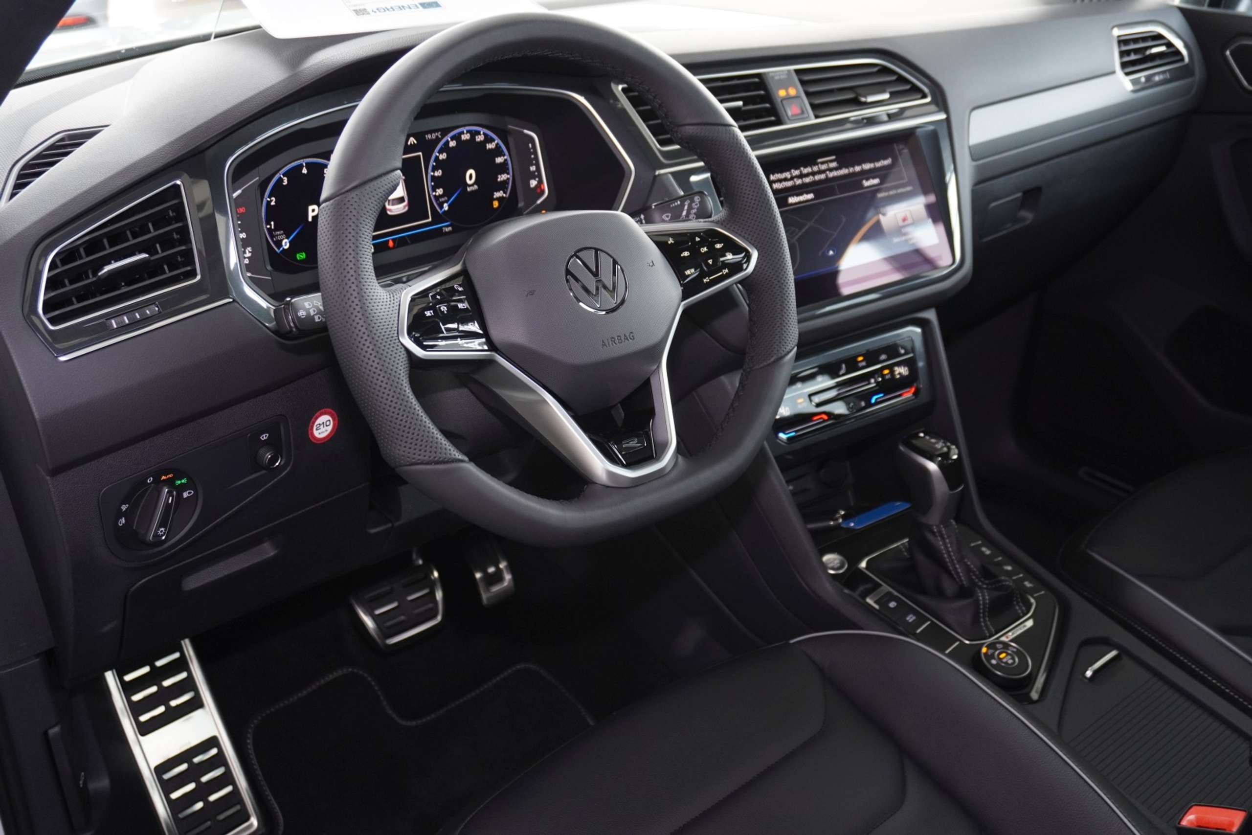 Volkswagen - Tiguan